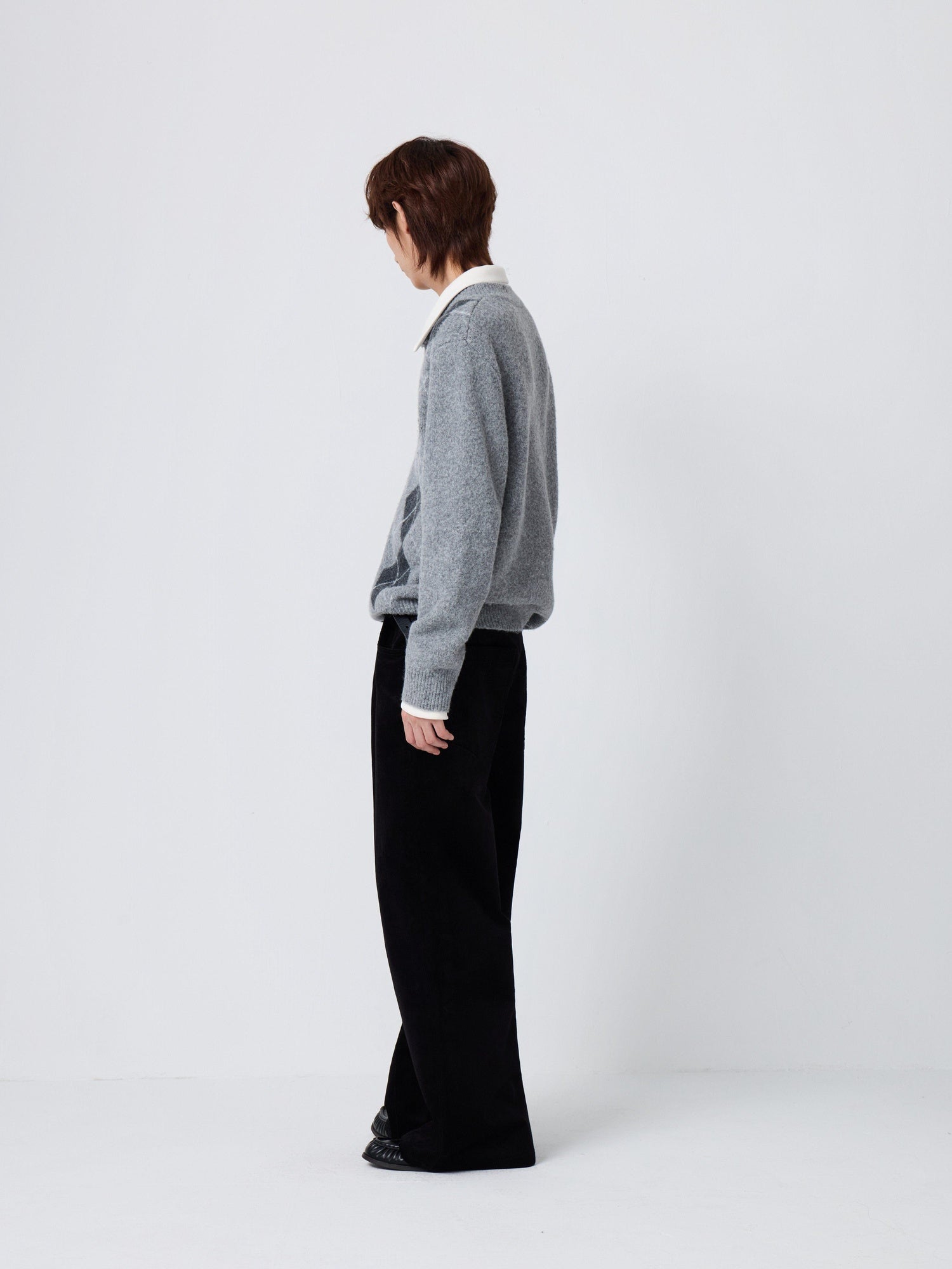 4JUNKS Microstretch Corduroy Loose Aline Straight Leg Commuter Midrise Zipper Fly Jeans