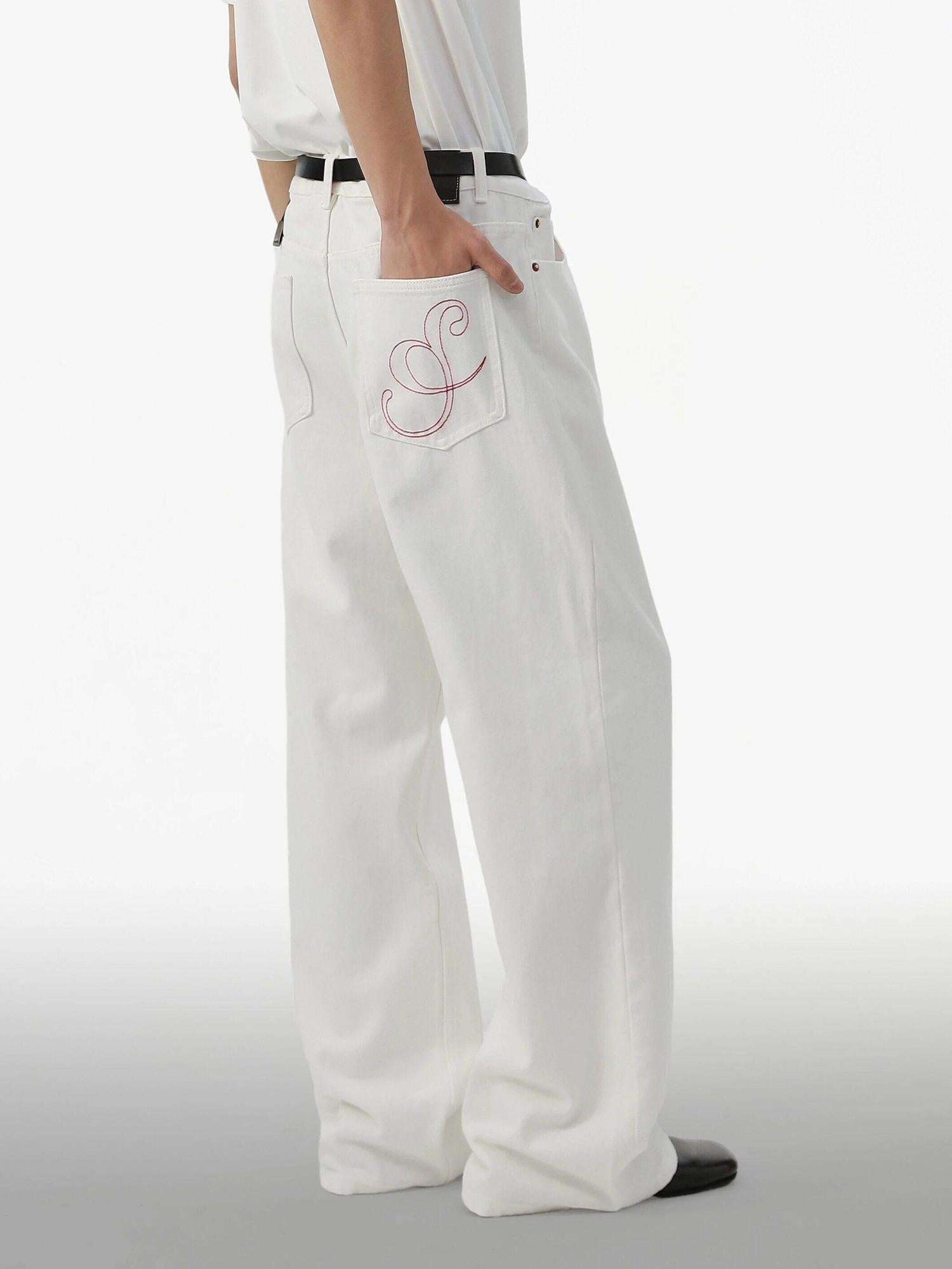 4JUNKS White Mid Rise Relaxed Straight Zipper Fly Letter Print Casual Youth Denim Jeans
