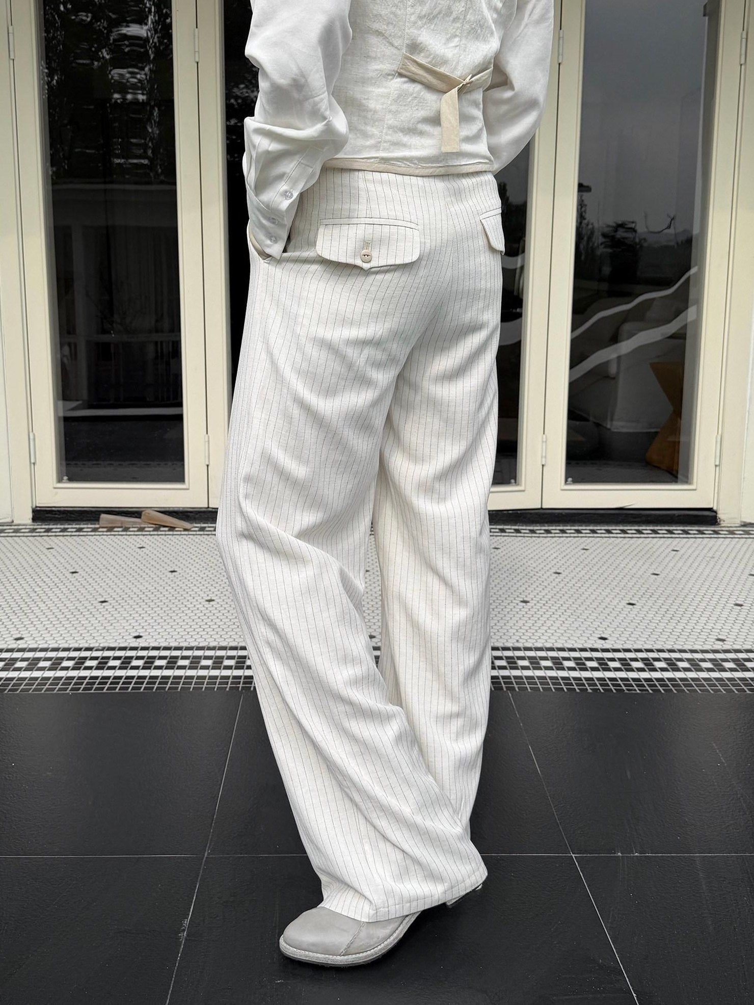 BALITONE White Striped Pleated Viscose Linen Micro Stretch Straight-Leg Casual Trousers