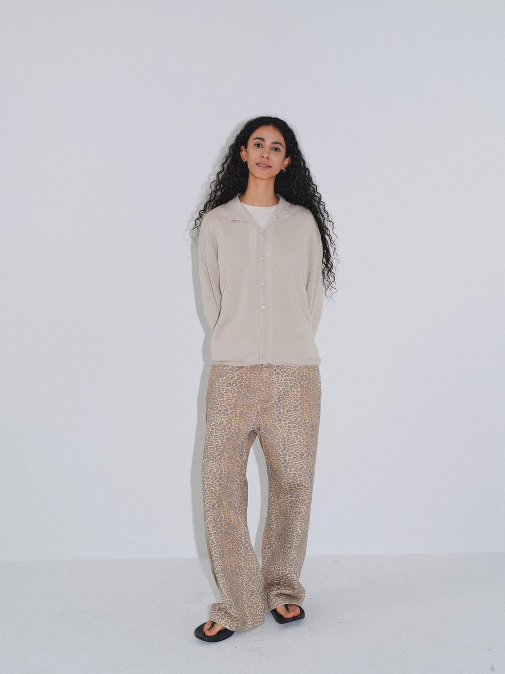 VLABMADE Soft Linen Blend Loose Fit Rolled Hem Unisex Cropped Knit Button Cardigans