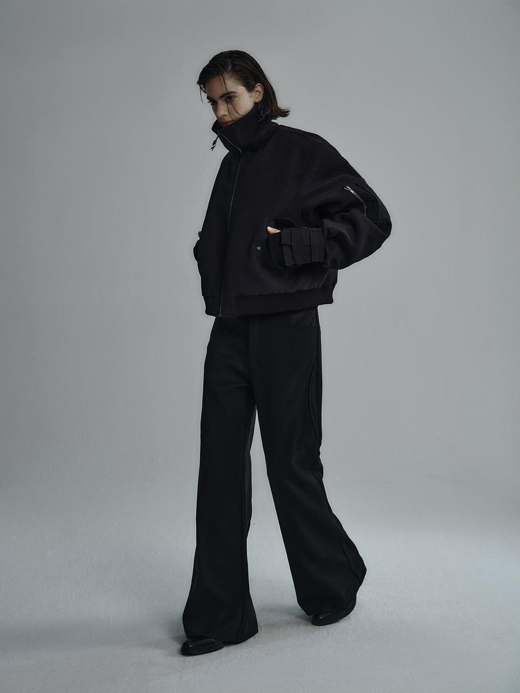 Hypeyourself Thick Fleece Lined Cropped Boxy Stand Collar Unisex Black Zipper Puffer Jackets