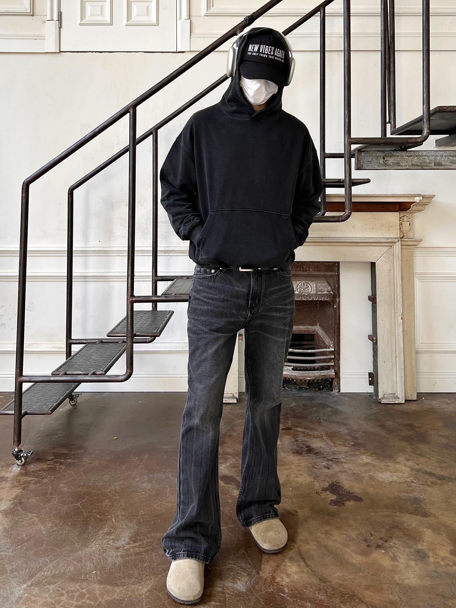 VLABMADE Breathable Cotton Vintage Distressed Mid Rise Casual Black Wide Flared Jeans