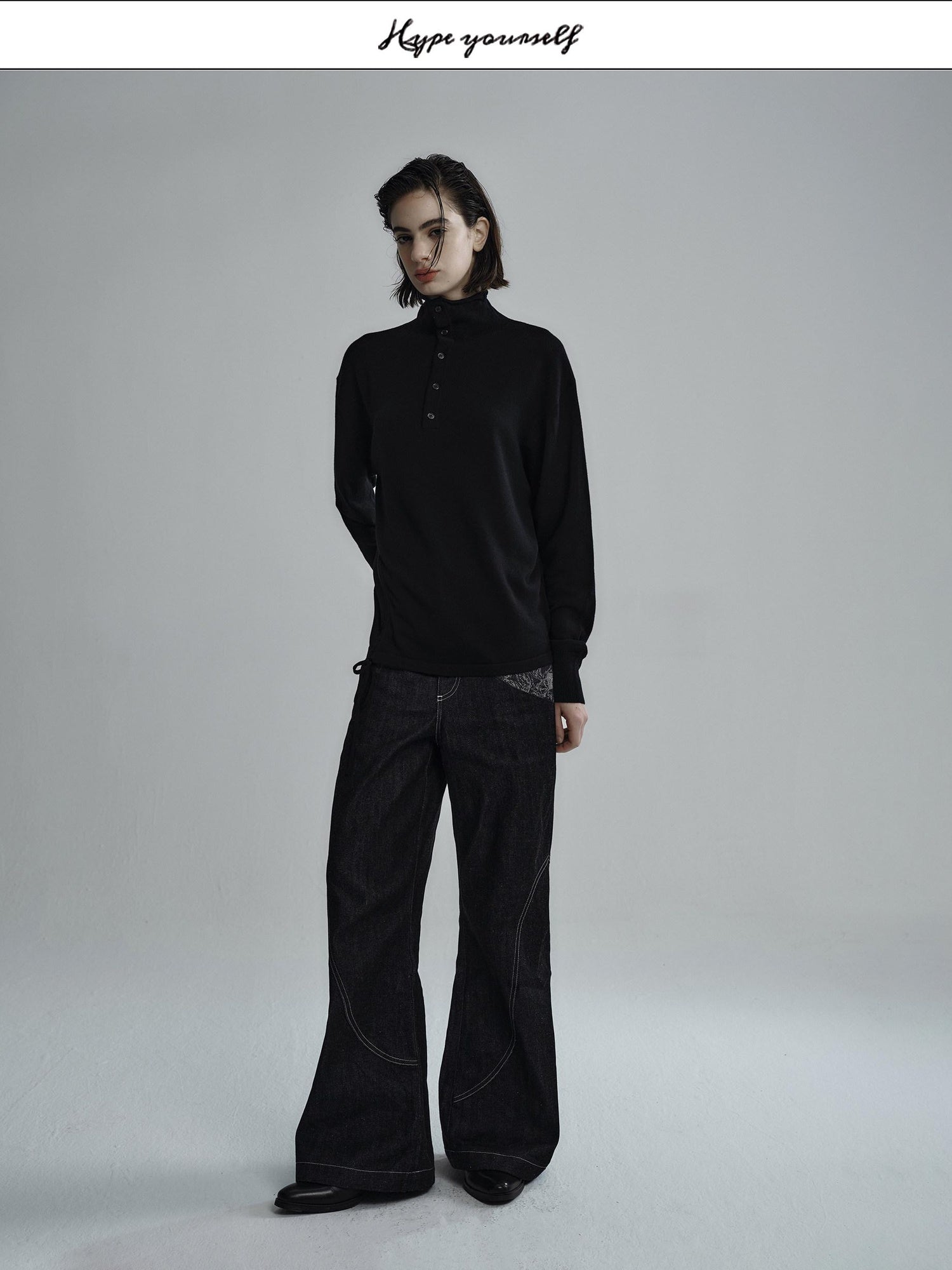 Hypeyourself Soft Wool Embroidered Oversized Casual Unisex Campus Halfneck Knit Sweaters