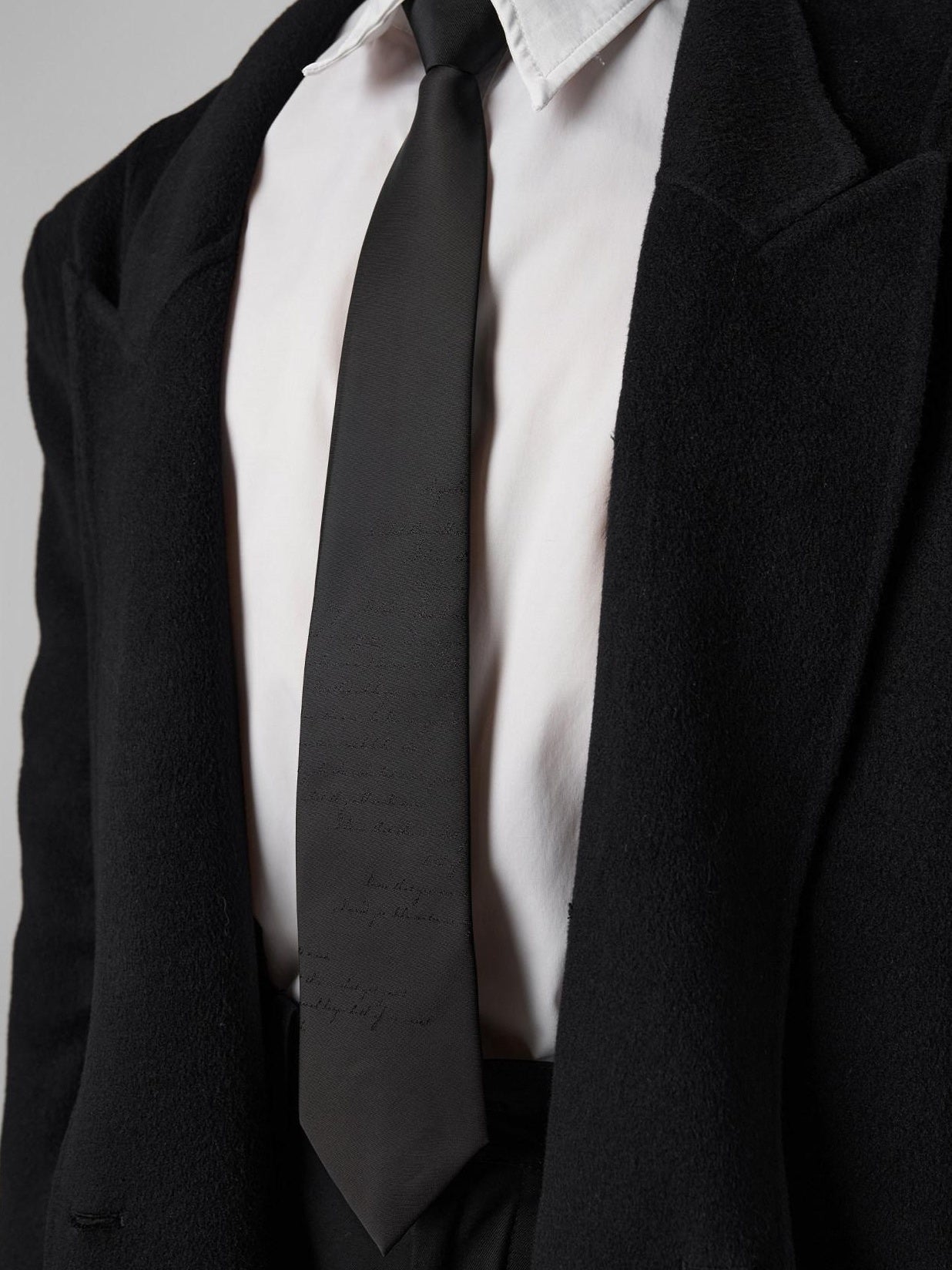 BALITONE Elegant Silk Blend Jacquard Arrow Tip Casual Alphanumeric Black Mens Ties