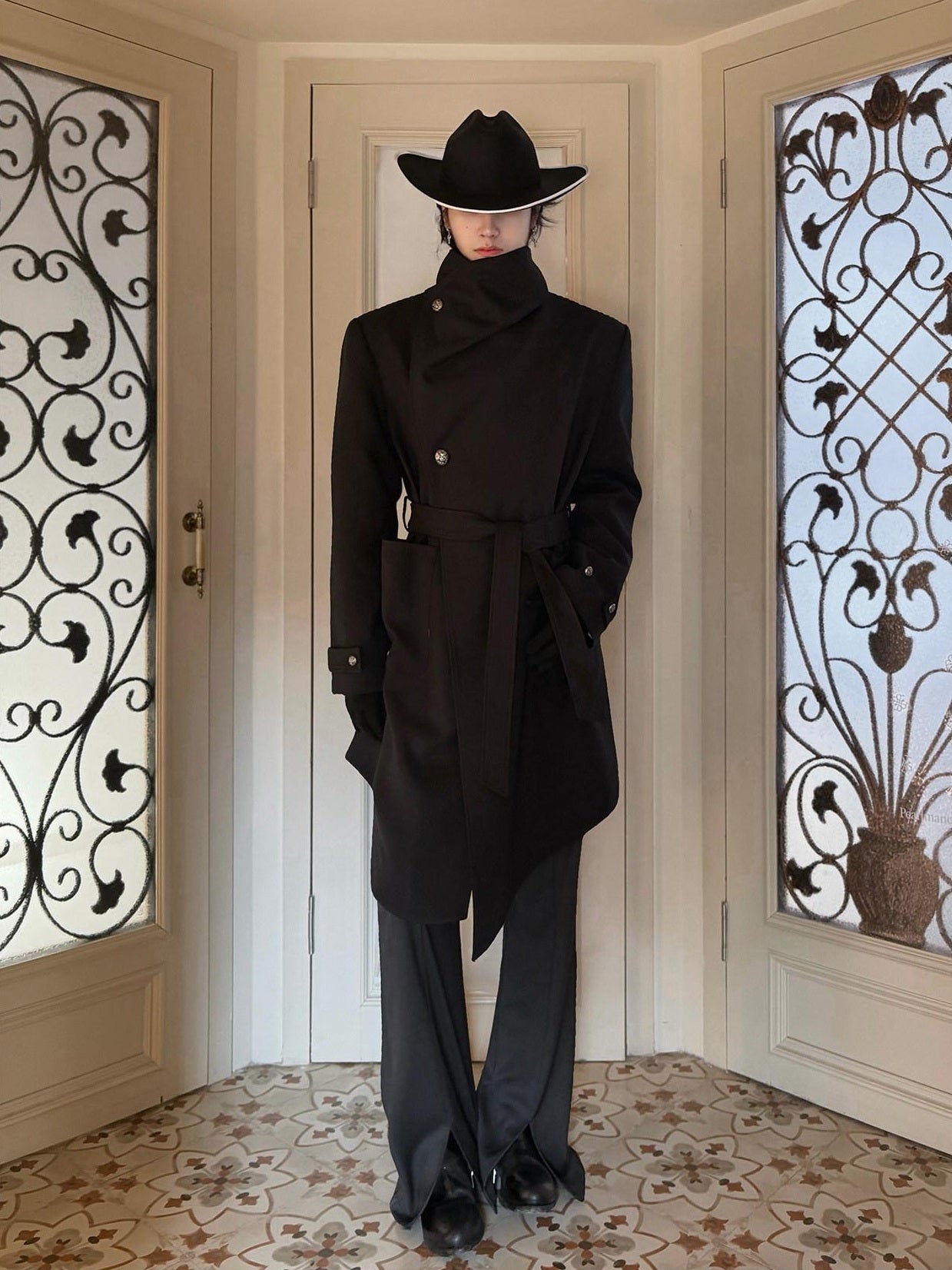 BALITONE Hand Painted Tie Waist Loose Fit Angled Hem Mens Polycotton Mid Length Overcoats