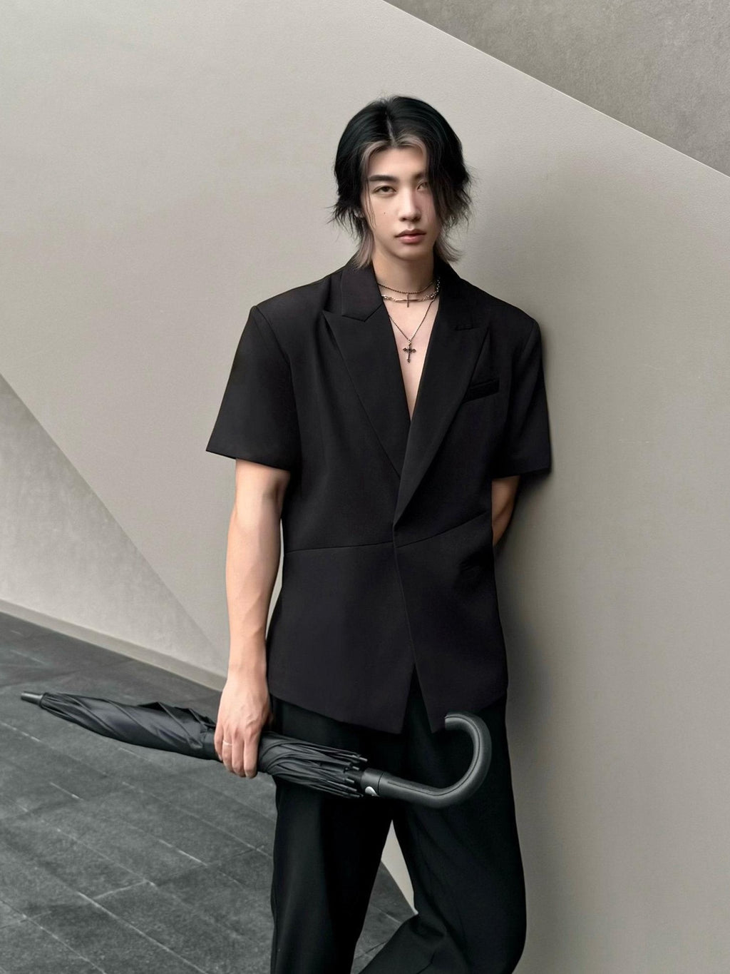 BALITONE Non Iron Colorblock Relaxed Notch Lapel Black Polyester Short Sleeve Shirts