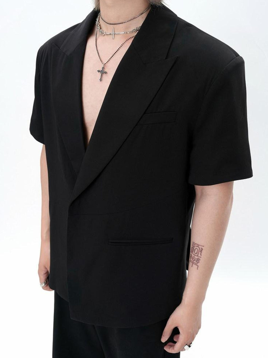 BALITONE Non Iron Colorblock Relaxed Notch Lapel Black Polyester Short Sleeve Shirts