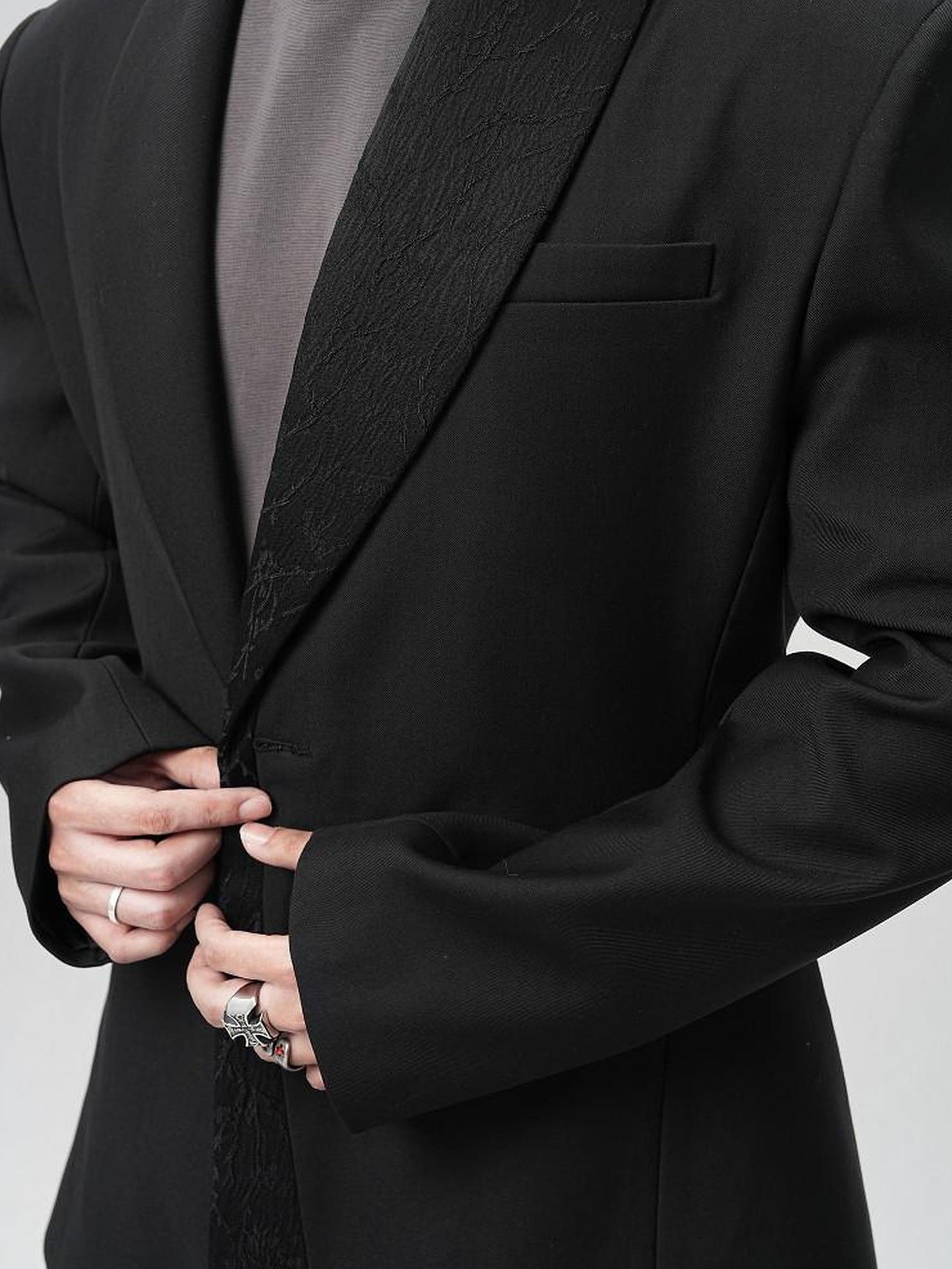 BALITONE Wrinkle Free Slim Fit Patchwork Casual Black Shawl-Collar Blazers
