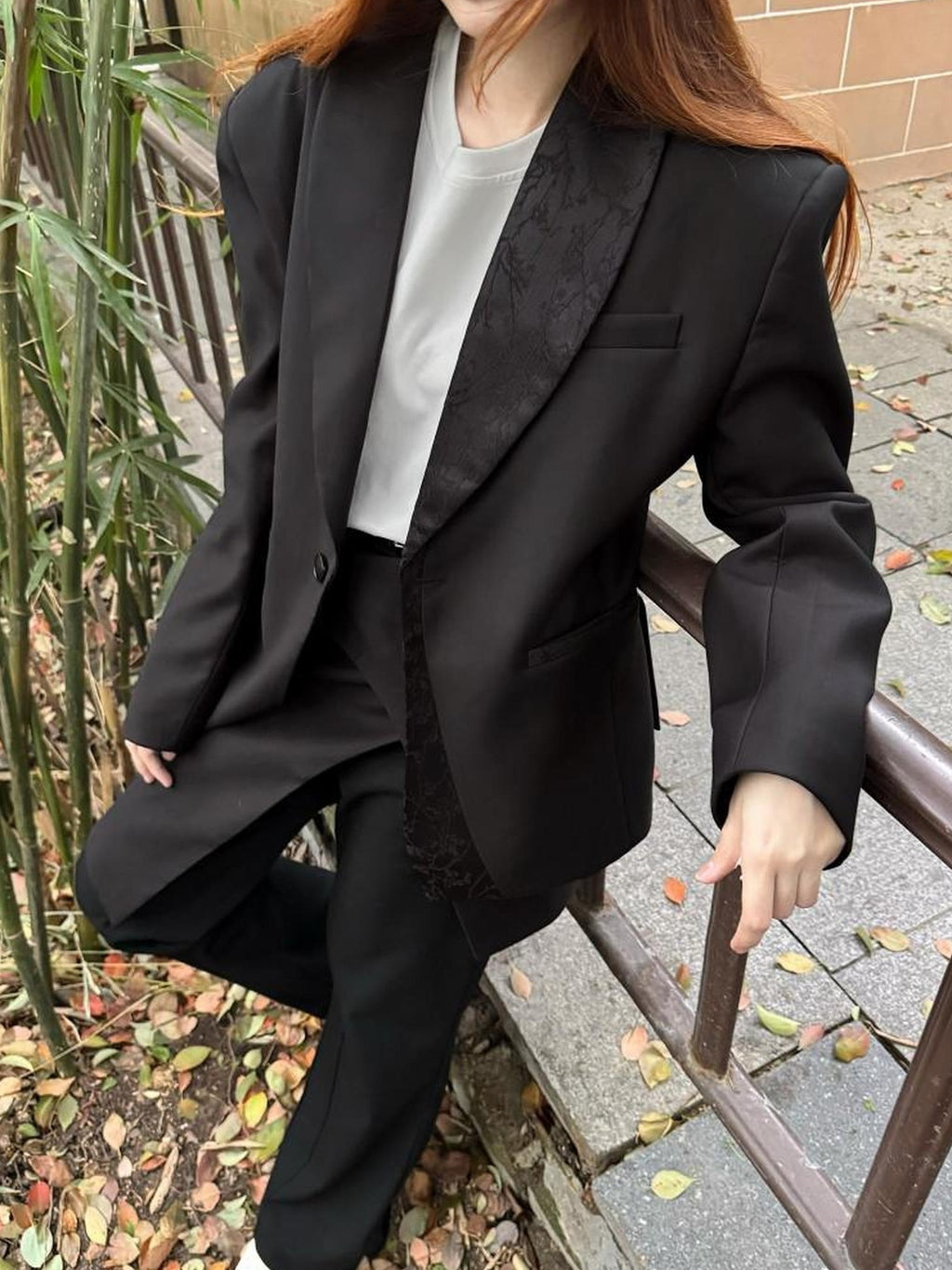 BALITONE Wrinkle Free Slim Fit Patchwork Casual Black Shawl-Collar Blazers