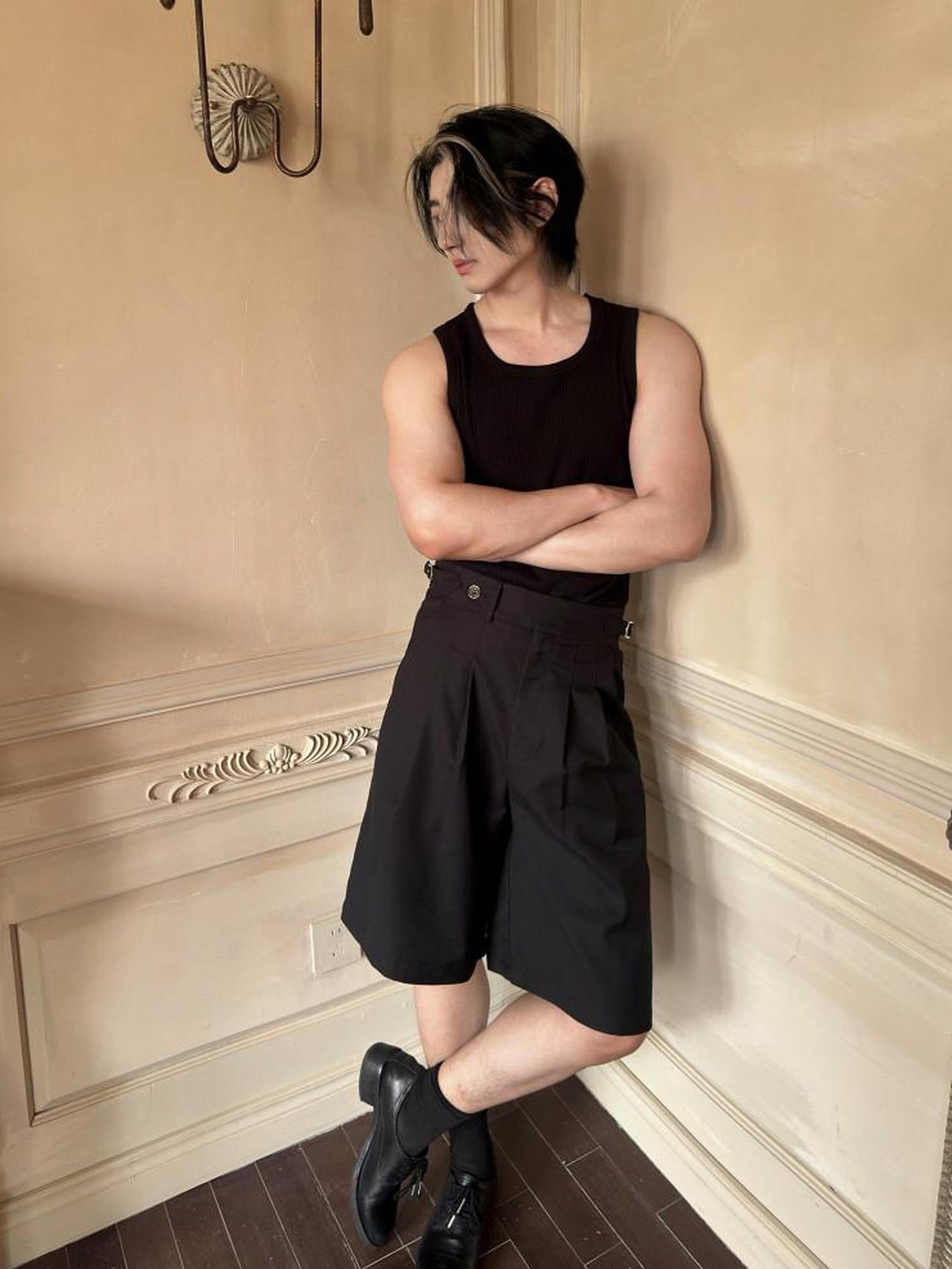 BALITONE Wrinkle Free Straight Fit Midrise Zipper Pockets Black Casual Tailored Shorts