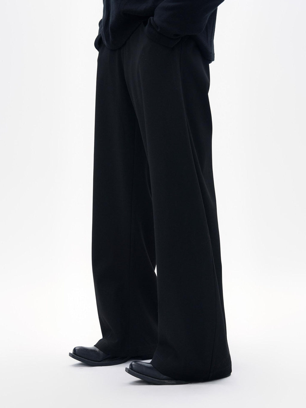 BALITONE Wrinkle Free Stretch Cleanfit Mid Rise Mens Black Barrel-Leg Trousers