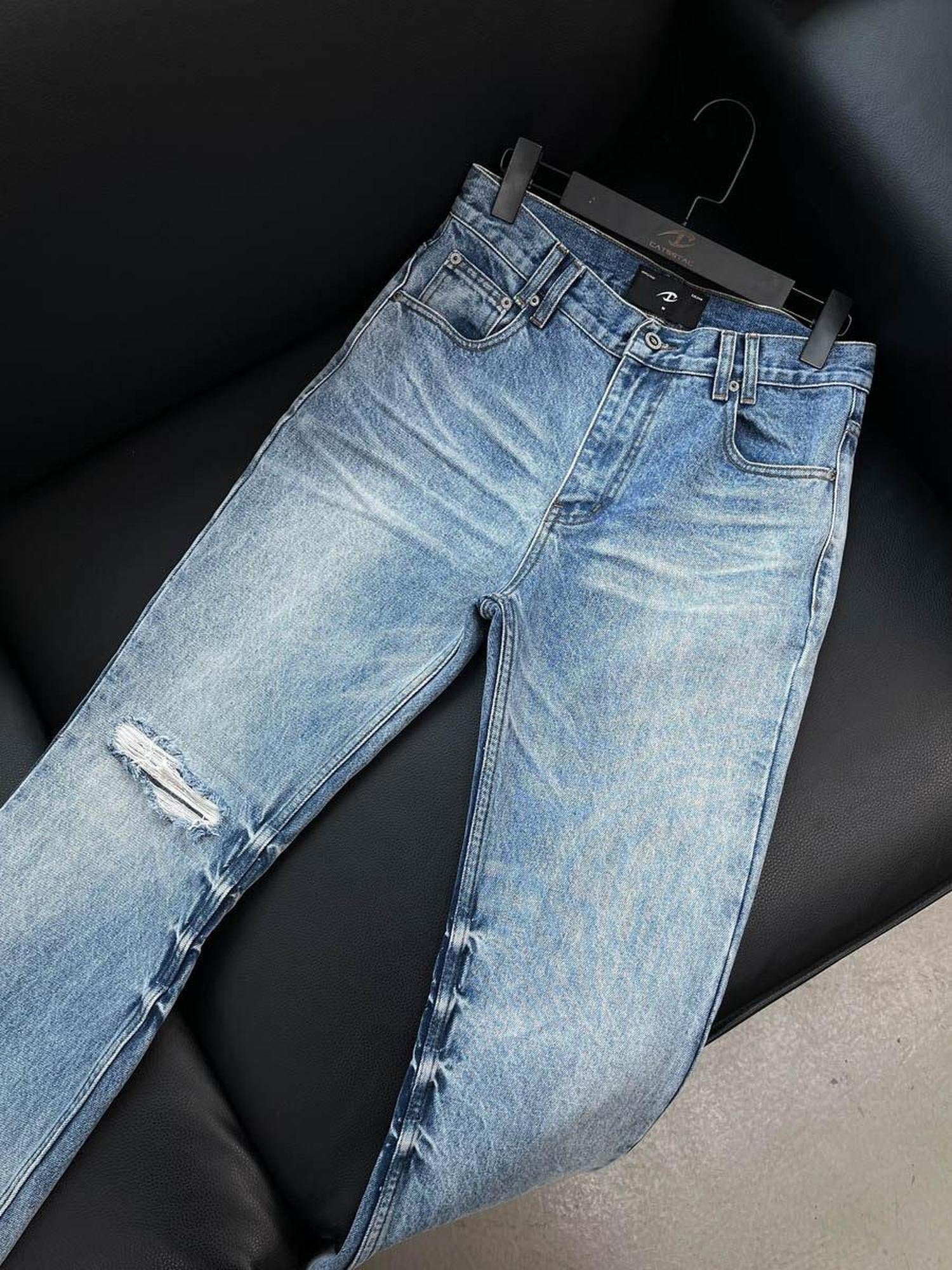 CATSSTAC Classic Blue Full Length Comfort Fit Denim Straight Leg Jeans