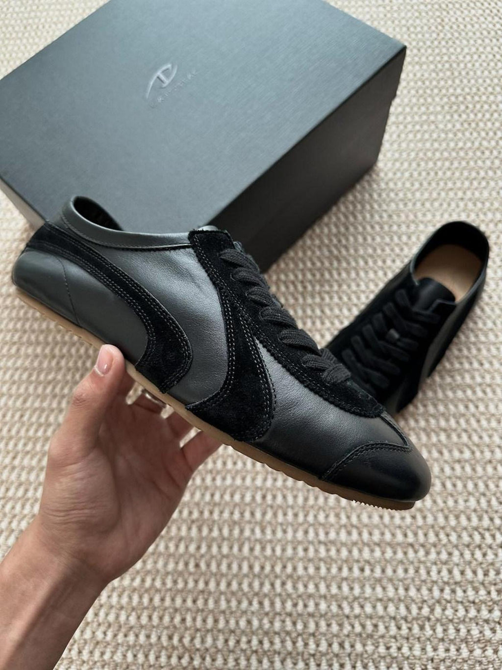 CATSSTAC Comfort Cushioned Lace Up Sporty Casual Round Toe Leather Black Brown Flats