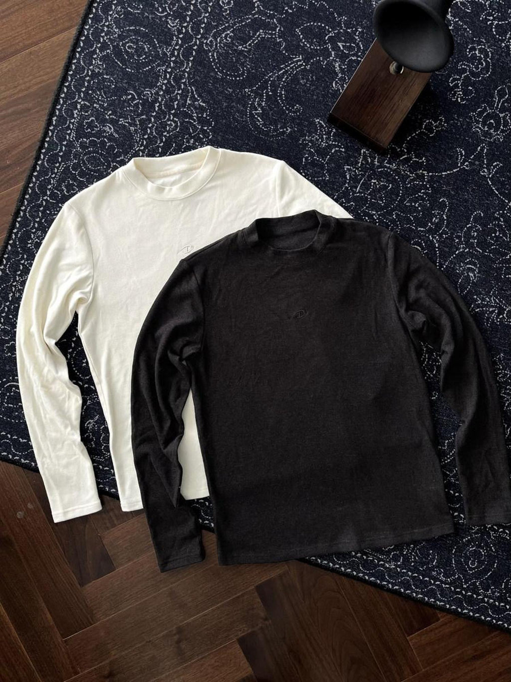 CATSSTAC Cozy Thermal Crew Neck Solid Pullover Unisex Black White Long Sleeve T-Shirts
