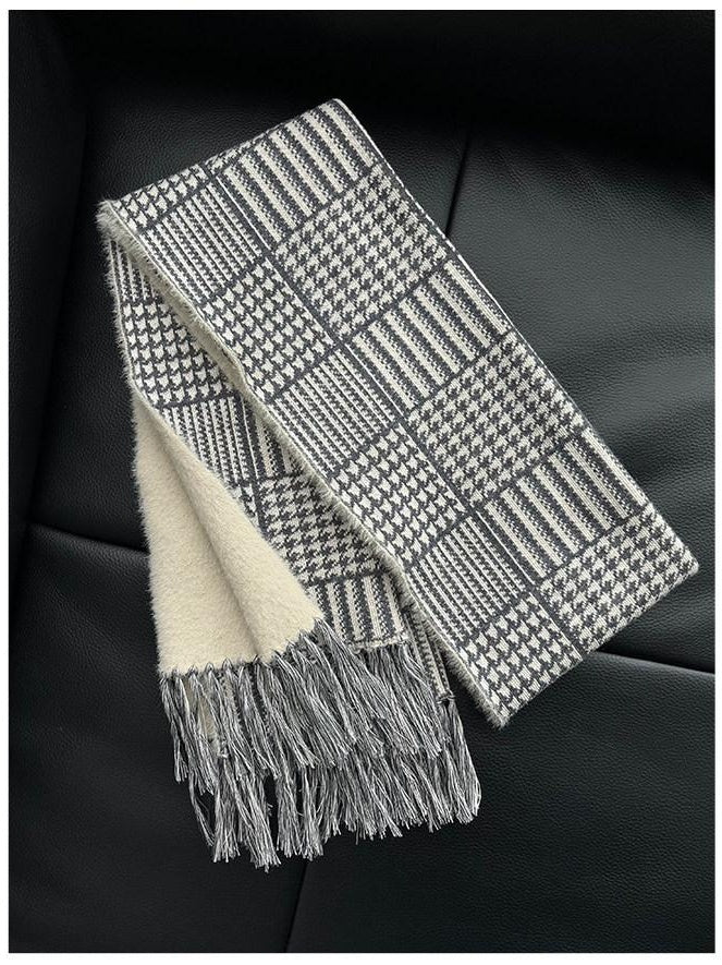 CATSSTAC Cozy Thermal Warmth British Plaid Rectangular Unisex Youth Light Gray Scarves