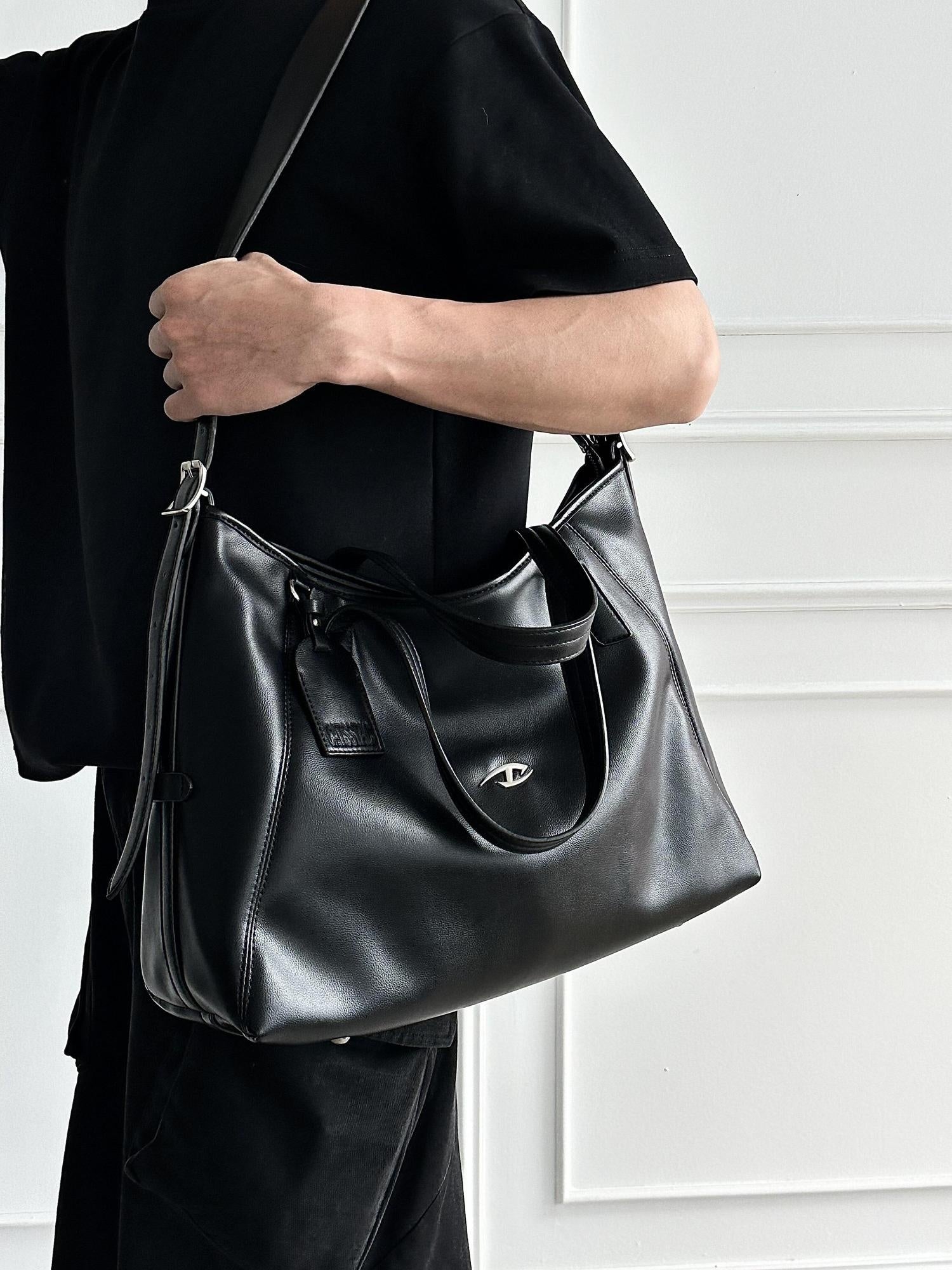CATSSTAC Sleek Stitch Casual Pu Single Strap Youth Black Square Crossbody Bags