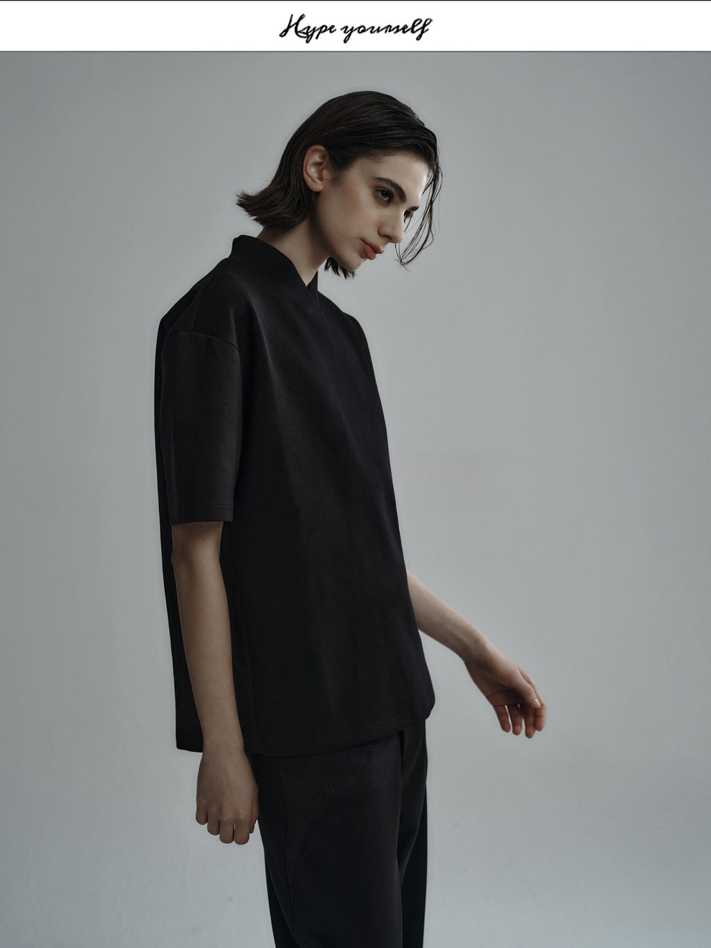 Hypeyourself Breathable Anti Pilling Cotton Blend Half Mock Neck Unisex Short Sleeve T-Shirts
