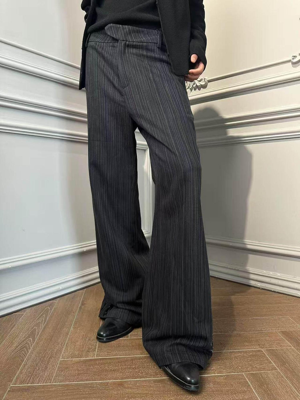 Hypeyourself Comfortable Loose Fit Black Striped Urban Cool Casual Youth Flared Pants