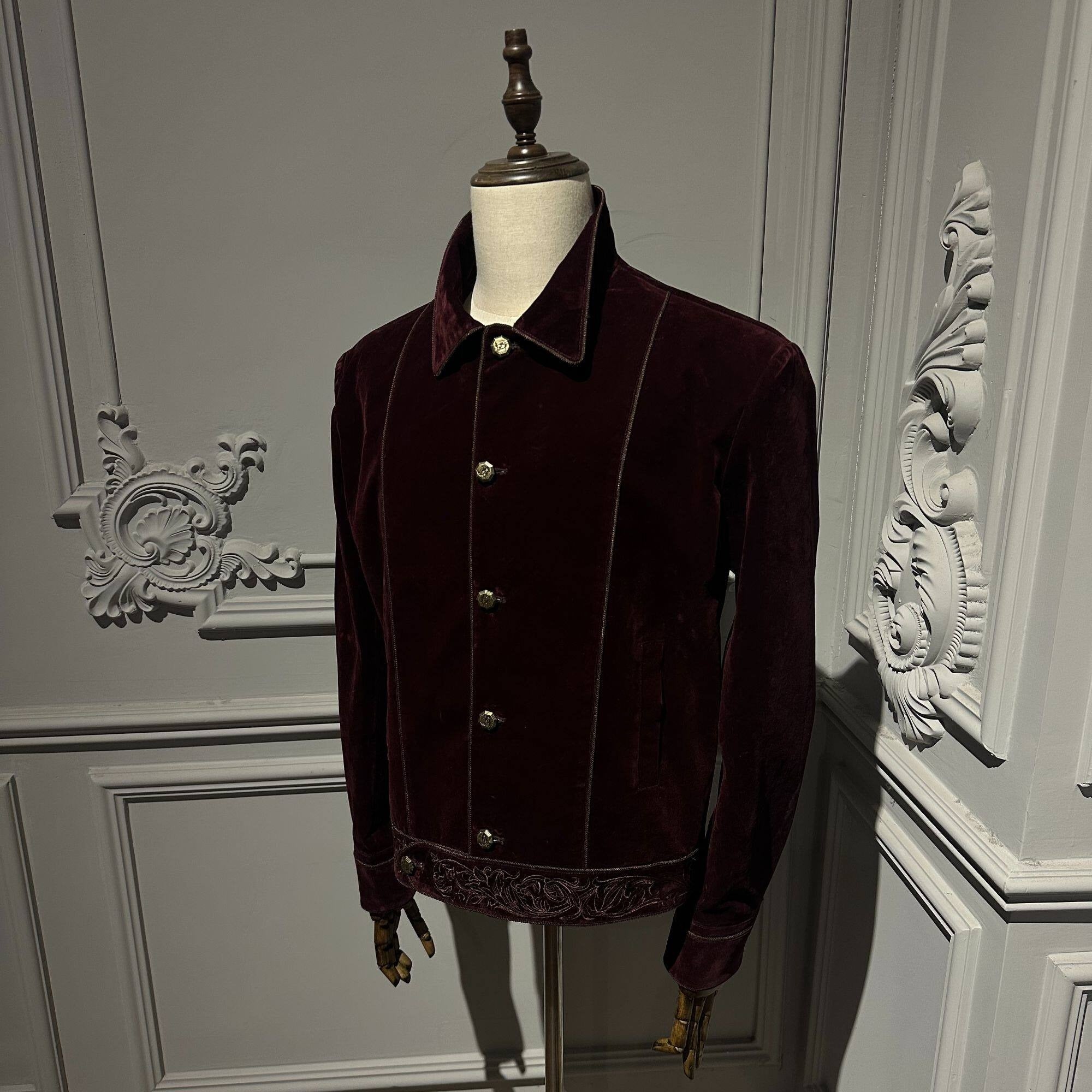 Hypeyourself_Embroidered_Denim_100%_Cotton_Retro_Regular_Turndown_Collar_Men_Cropped_Jackets_MISSTT
