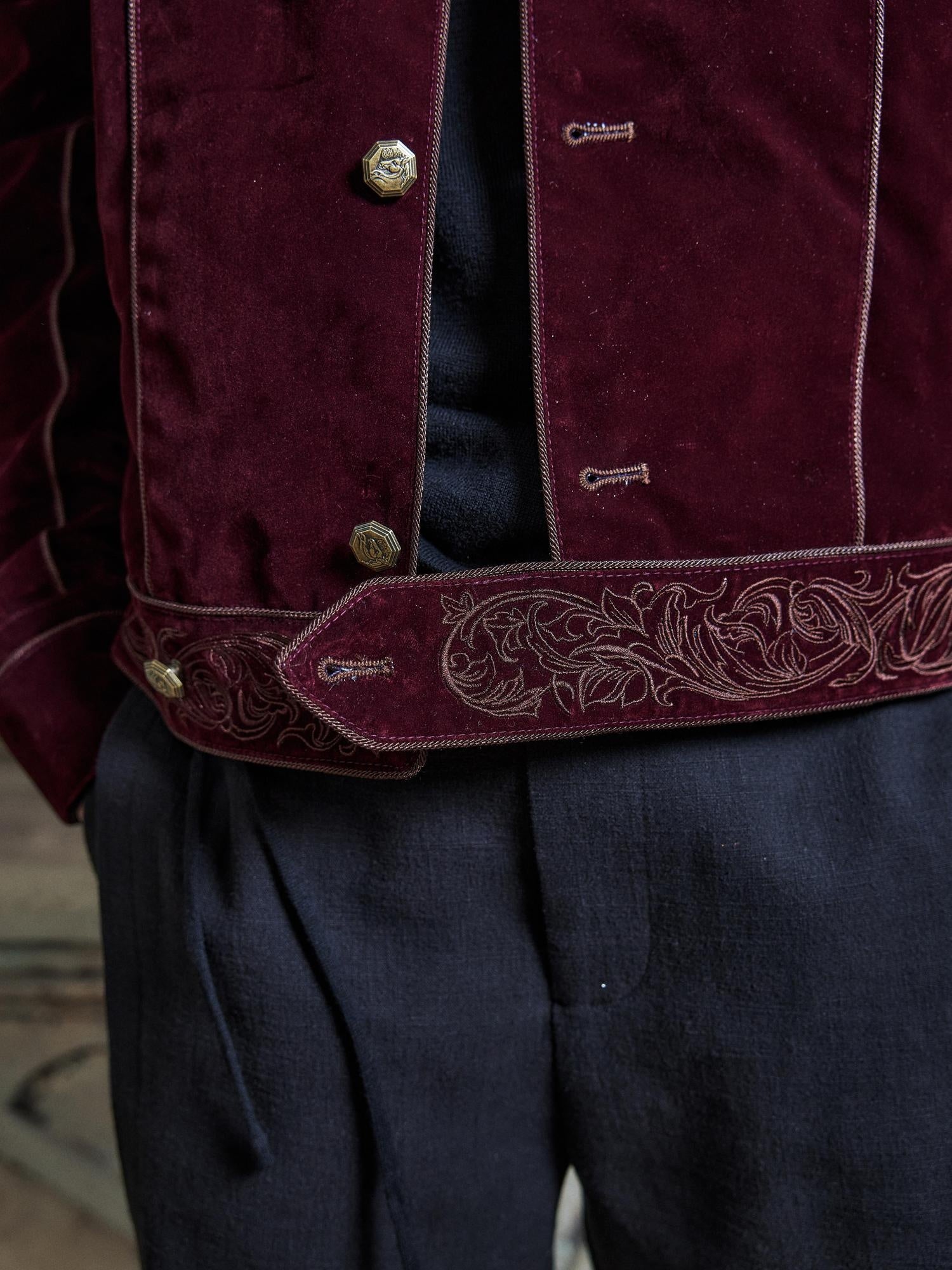 Hypeyourself Embroidered Denim 100% Cotton Retro Regular Turndown Collar Men Cropped Jackets