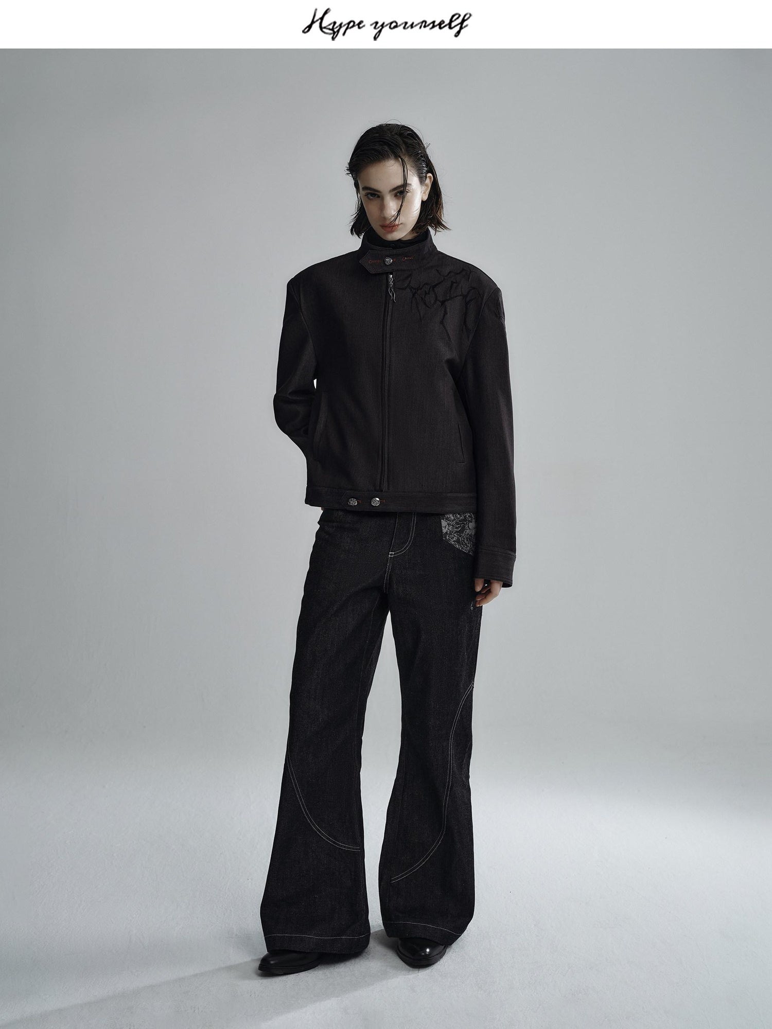 Hypeyourself Embroidered Loose Fit Stand Collar Striped Unisex Urban Polyester Cropped Jackets