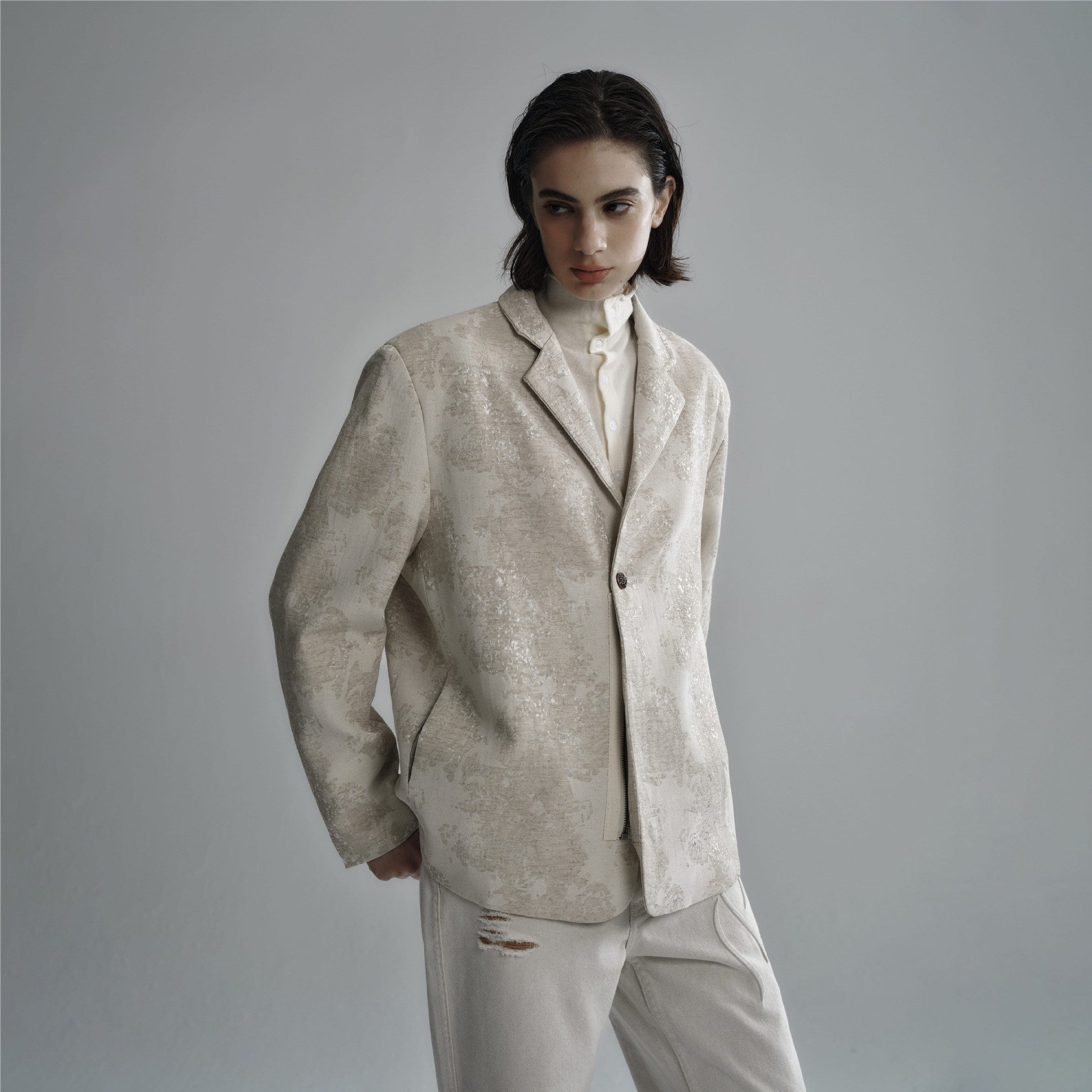 Hypeyourself_Jacquard_Linen_Blend_Stand_Collar_Urban_Chic_Unisex_Lightweight_Cropped_Jackets_MISSTT