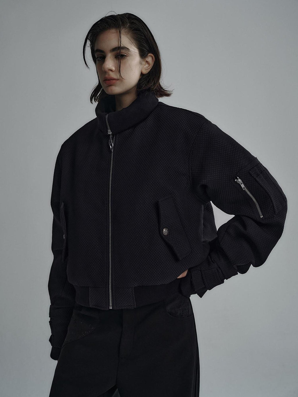 Hypeyourself Padded Boxy Stand Collar Zip Unisex Short Black Minimal Puffer Jackets