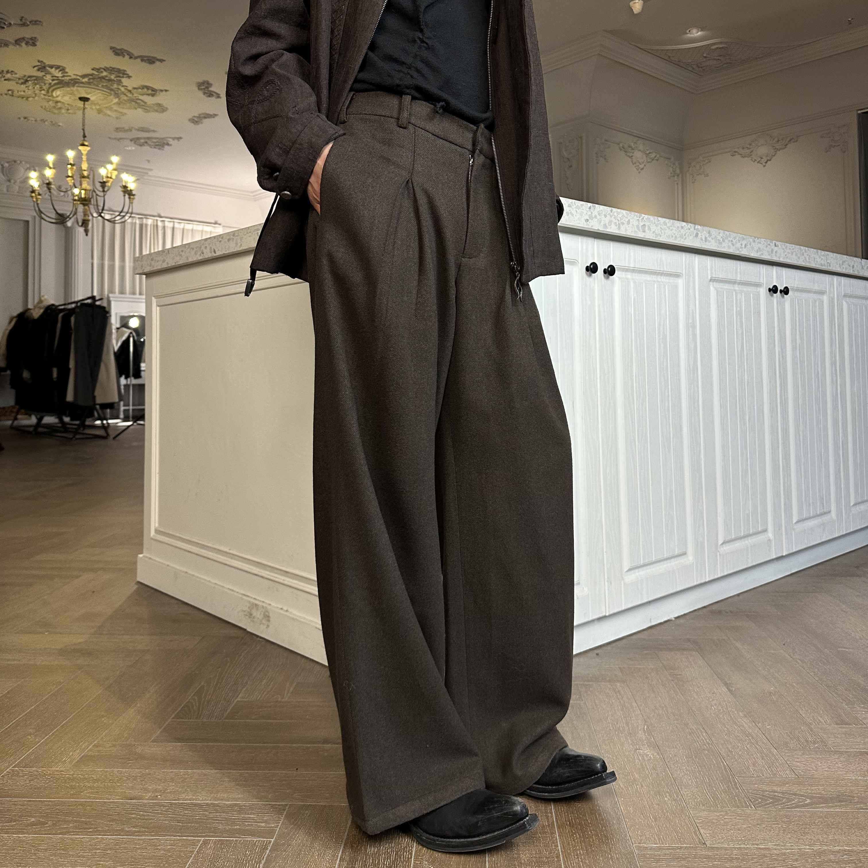 Hypeyourself_Pleated_Jacquard_Vintage_Micro_Stretch_Office_Work_Dark_Coffee_Straight_Pants_MISSTT