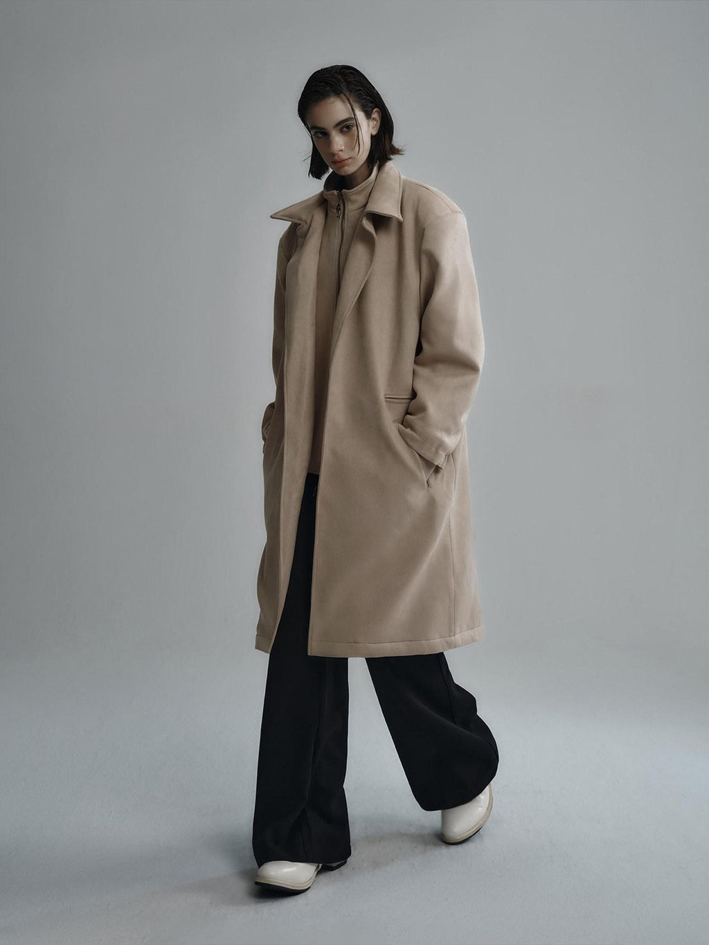 Hypeyourself Sleek Zipper Mid Length Lapel Standard Fit Urban Chic Black Beige Long Coats
