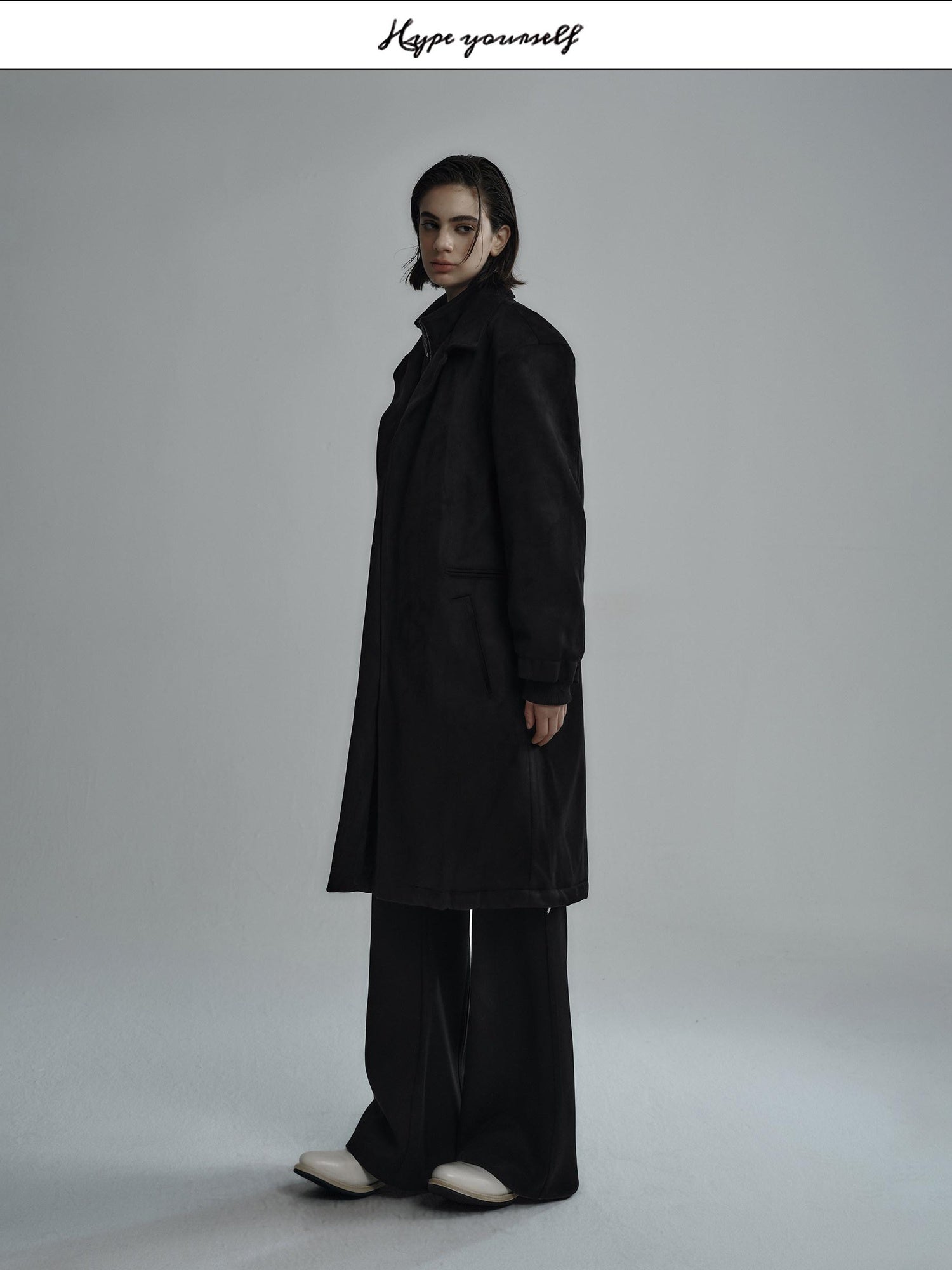 Hypeyourself Sleek Zipper Mid Length Lapel Standard Fit Urban Chic Black Beige Long Coats