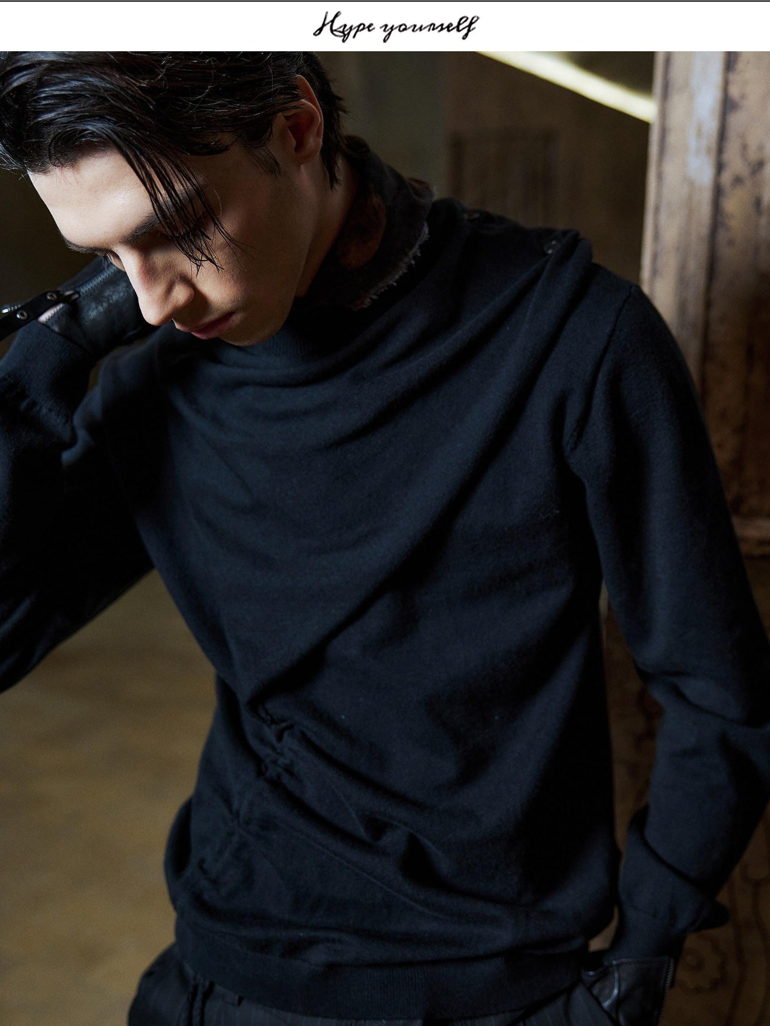 Hypeyourself Warm Brushed Knit Slim Fit Minimal Casual Round Neck Cardigan Men Daily Sweaters