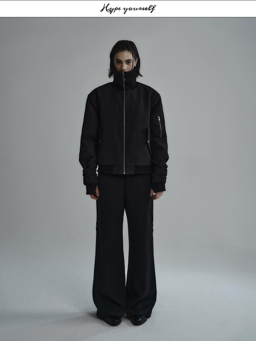 Hypeyourself Warm Insulated Minimalist Boxy Stand Collar Unisex Black Everyday Puffer Jackets