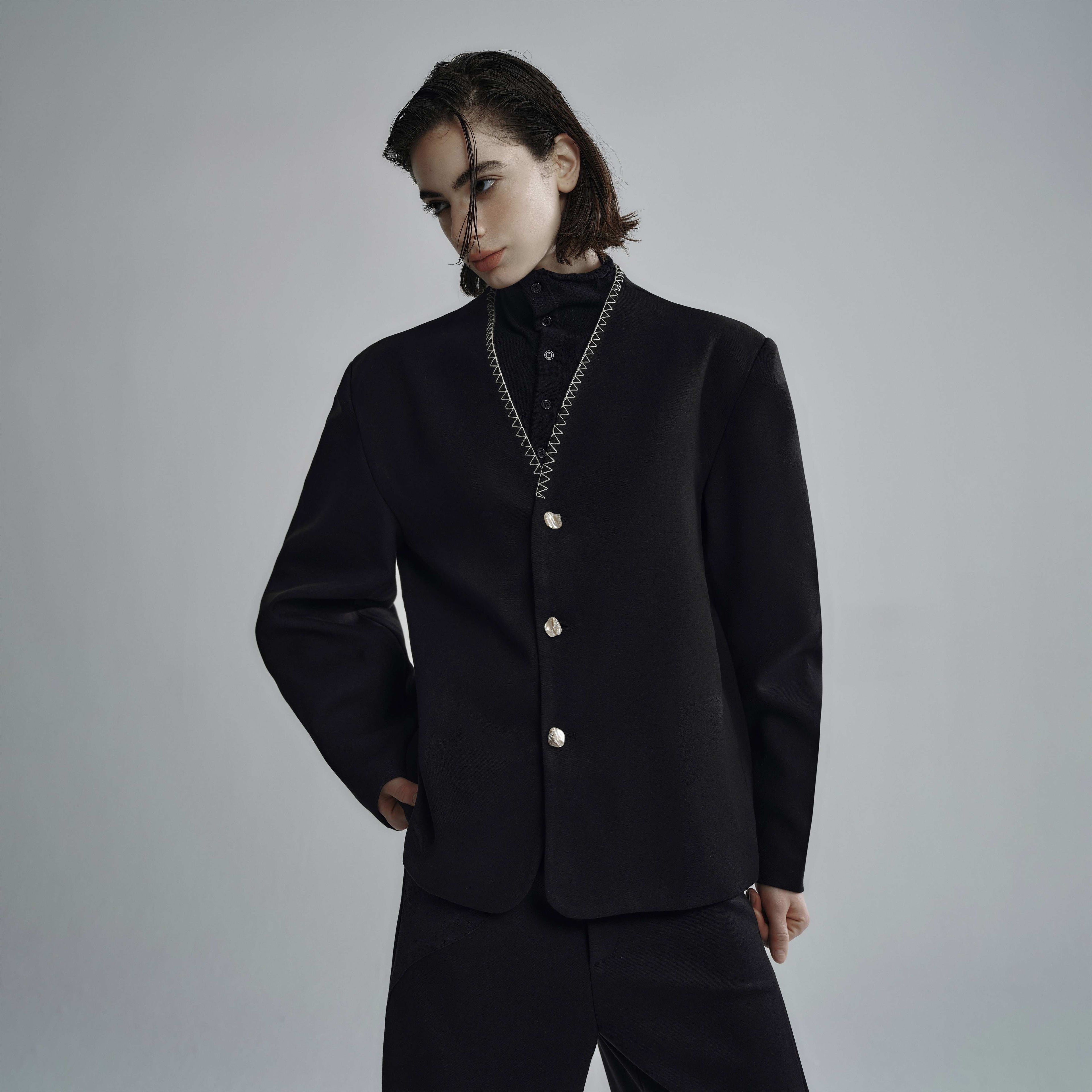 Hypeyourself_Wool_Blend_Minimalist_Stand_Collar_Cropped_Unisex_Daily_Black_Caramel_Blazers_MISSTT
