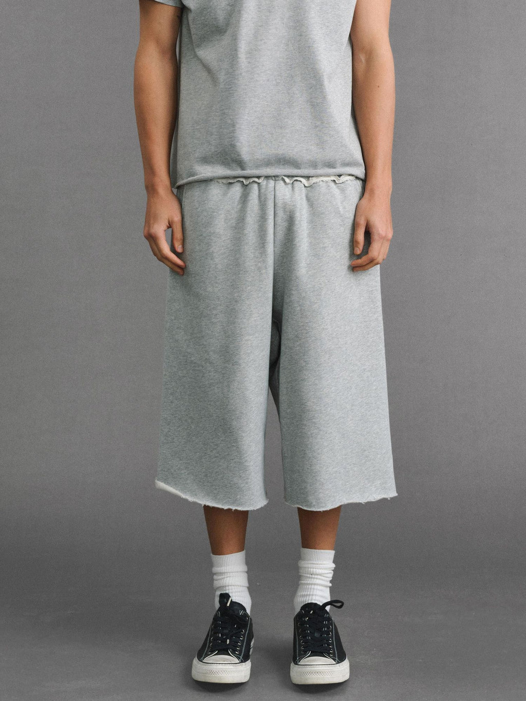 VLABMADE Breathable Cotton Blend Frayed Hem Loose Mid Rise Neutral Street Sweat Shorts