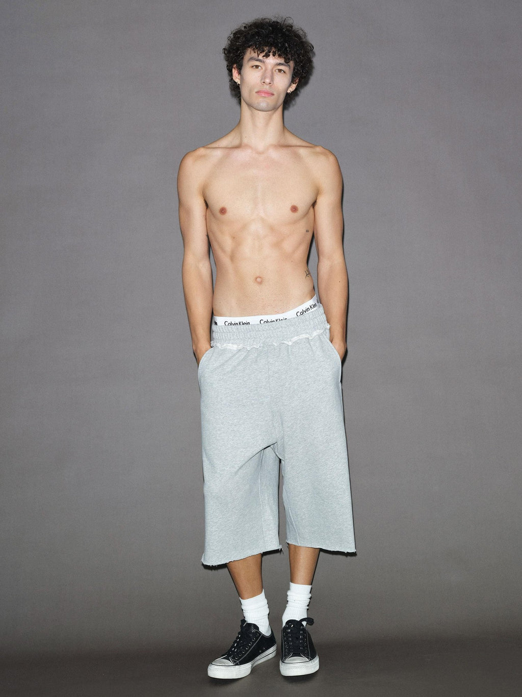 VLABMADE Breathable Cotton Blend Frayed Hem Loose Mid Rise Neutral Street Sweat Shorts