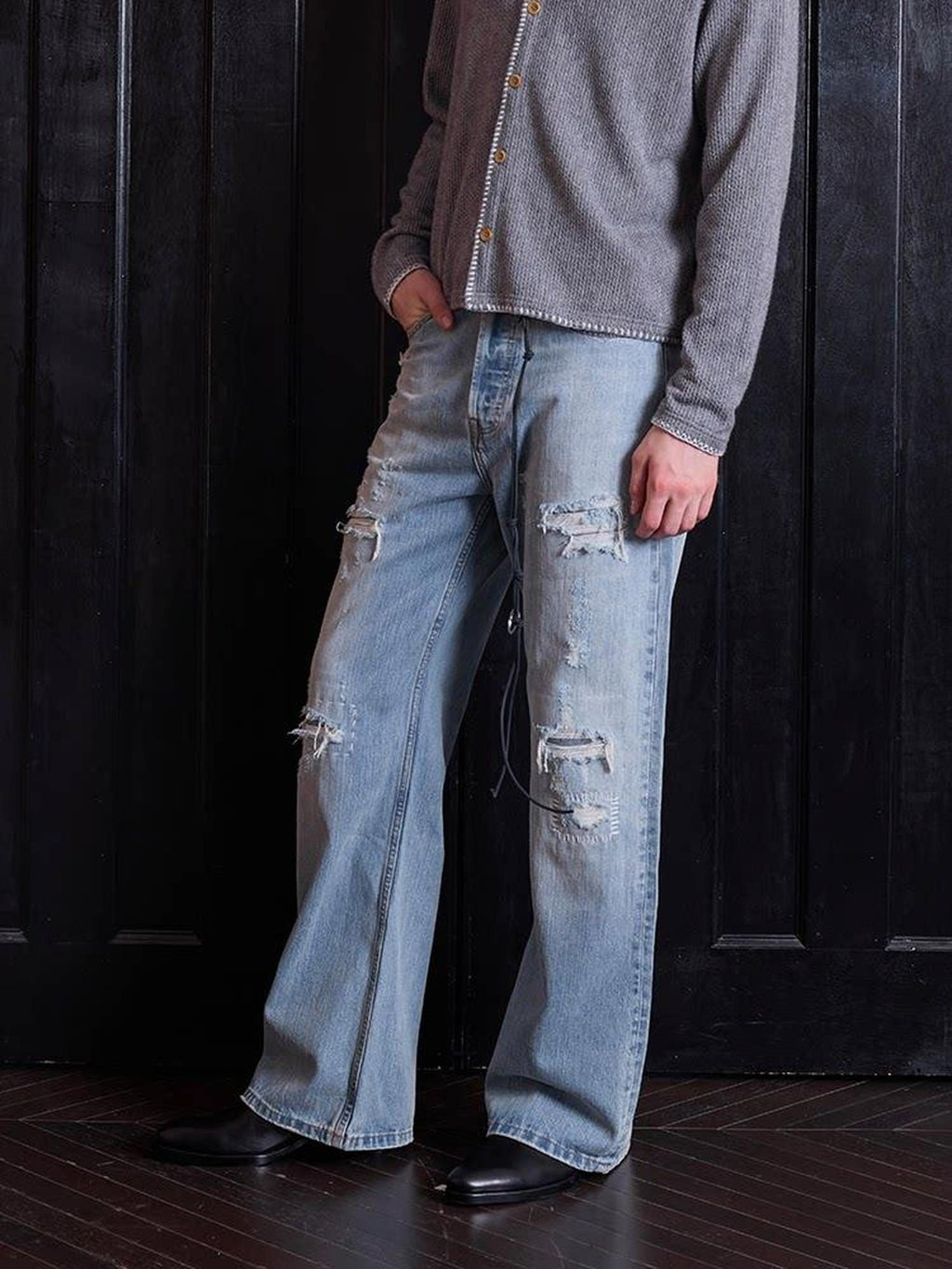 VLABMADE Breathable Cotton Ripped Mid Rise Light Wash Casual Loose Fit Flared Jeans