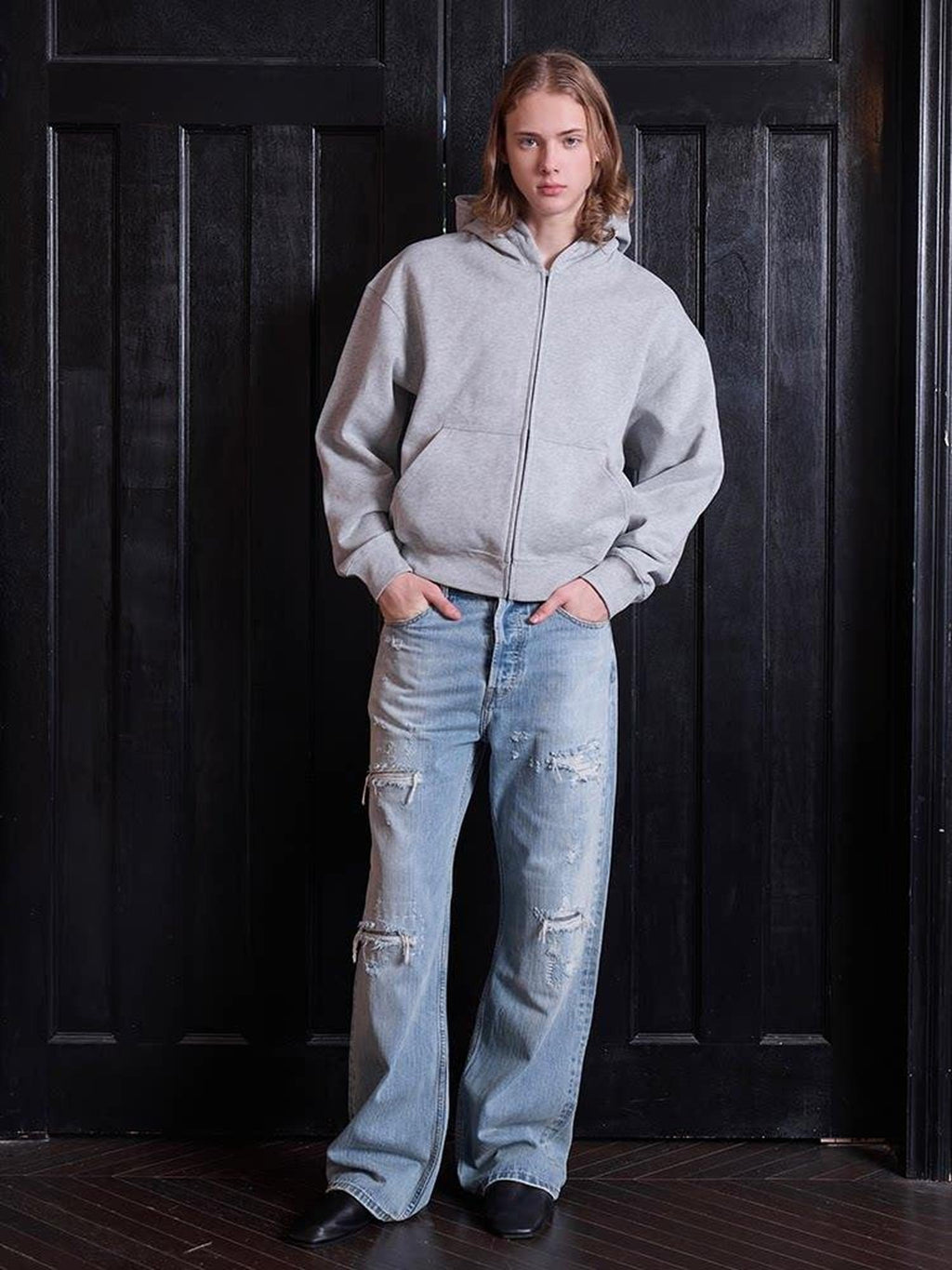 VLABMADE Breathable Cotton Ripped Mid Rise Light Wash Casual Loose Fit Flared Jeans