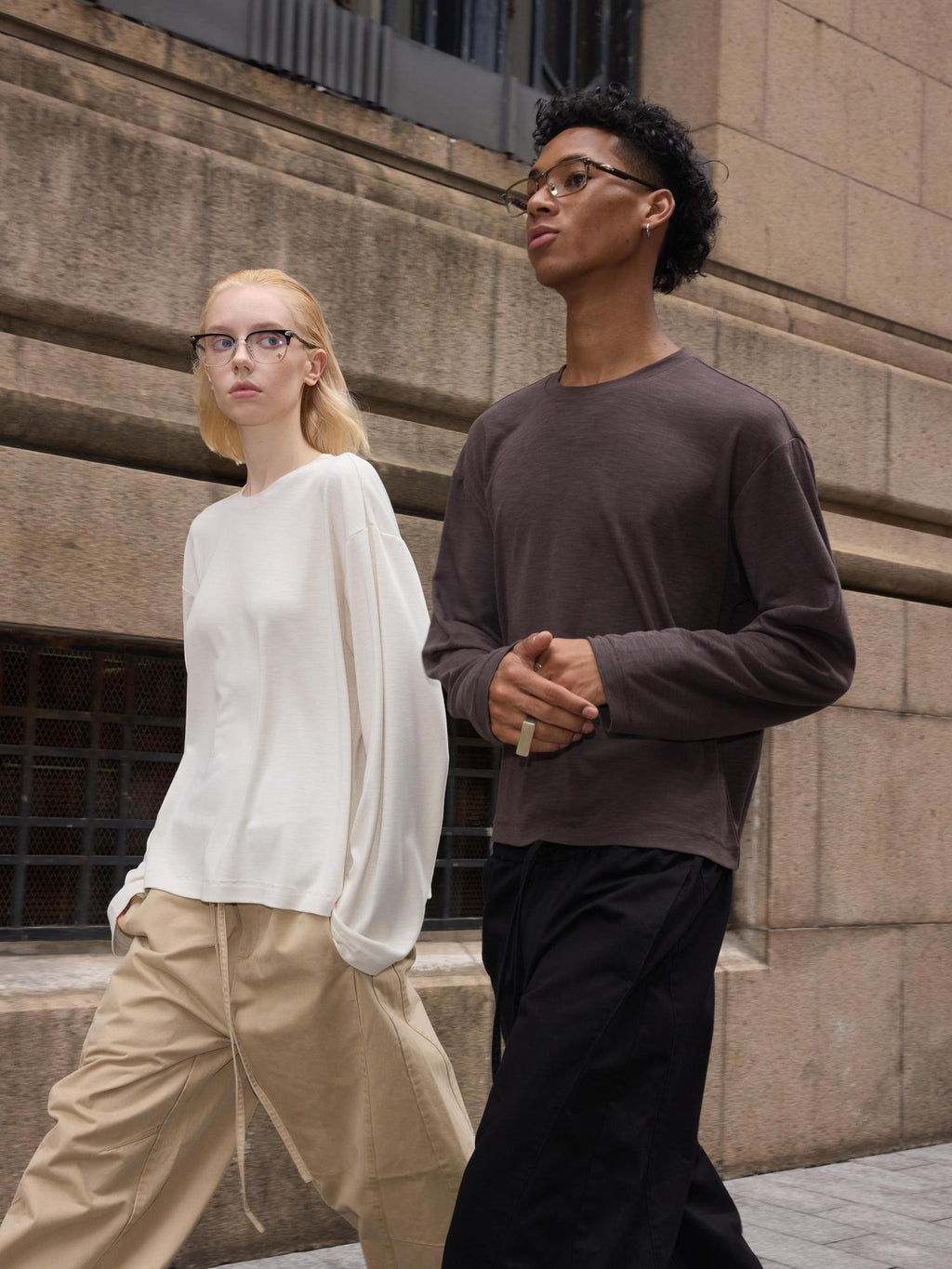 VLABMADE Breathable Embroidered Slub Cotton Loose Unisex Citywalk Long Sleeve T-Shirts
