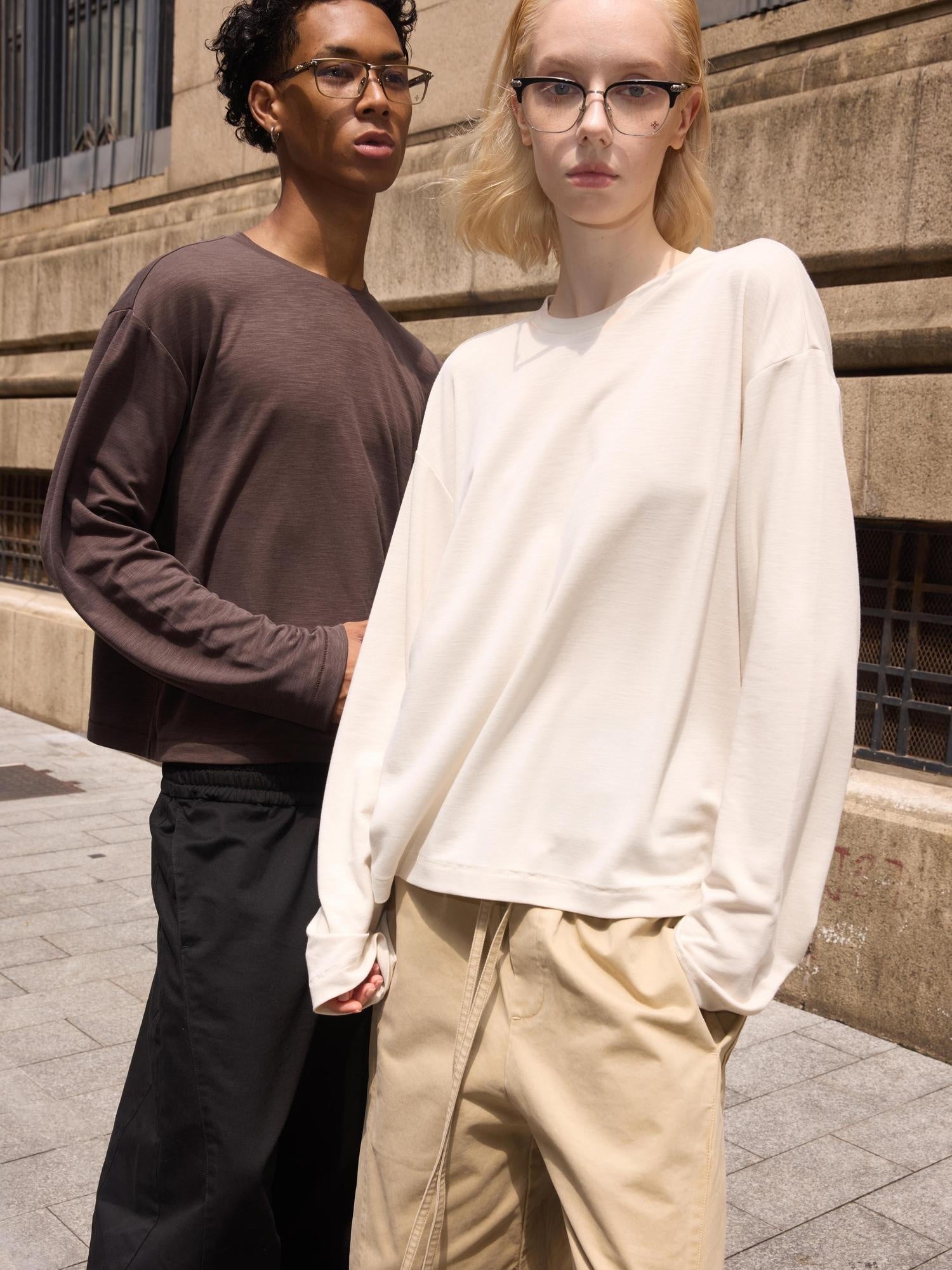 VLABMADE Breathable Embroidered Slub Cotton Loose Unisex Citywalk Long Sleeve T-Shirts