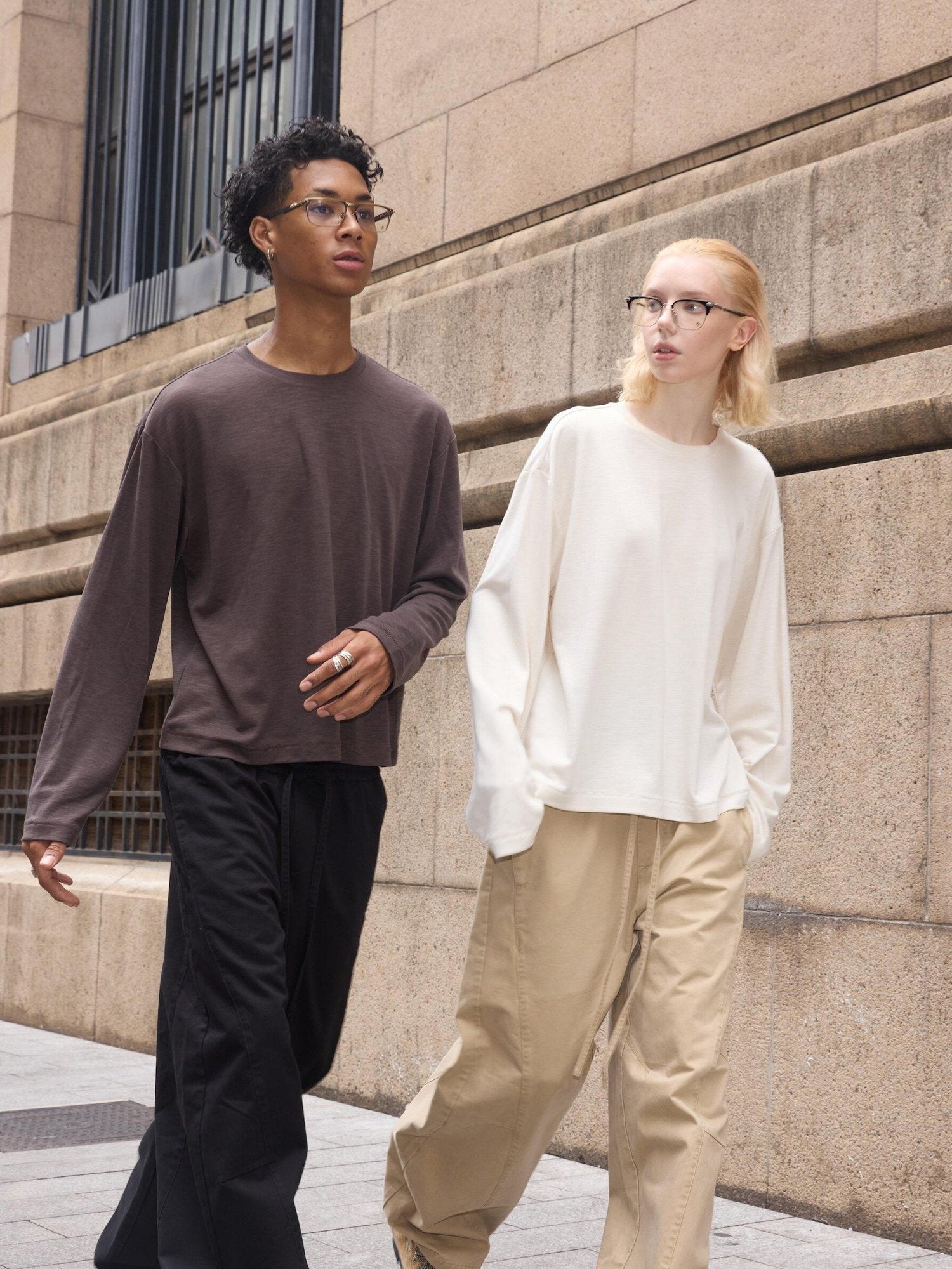 VLABMADE Breathable Embroidered Slub Cotton Loose Unisex Citywalk Long Sleeve T-Shirts