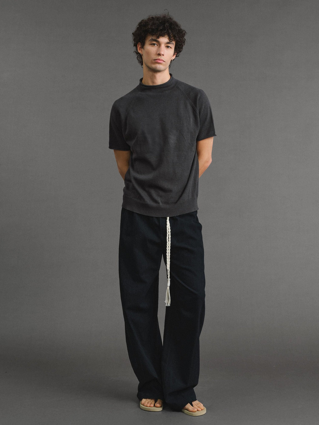 VLABMADE Lightweight Relaxed 3D Details Unisex Linen Cotton Barrel-Leg Casual Trousers