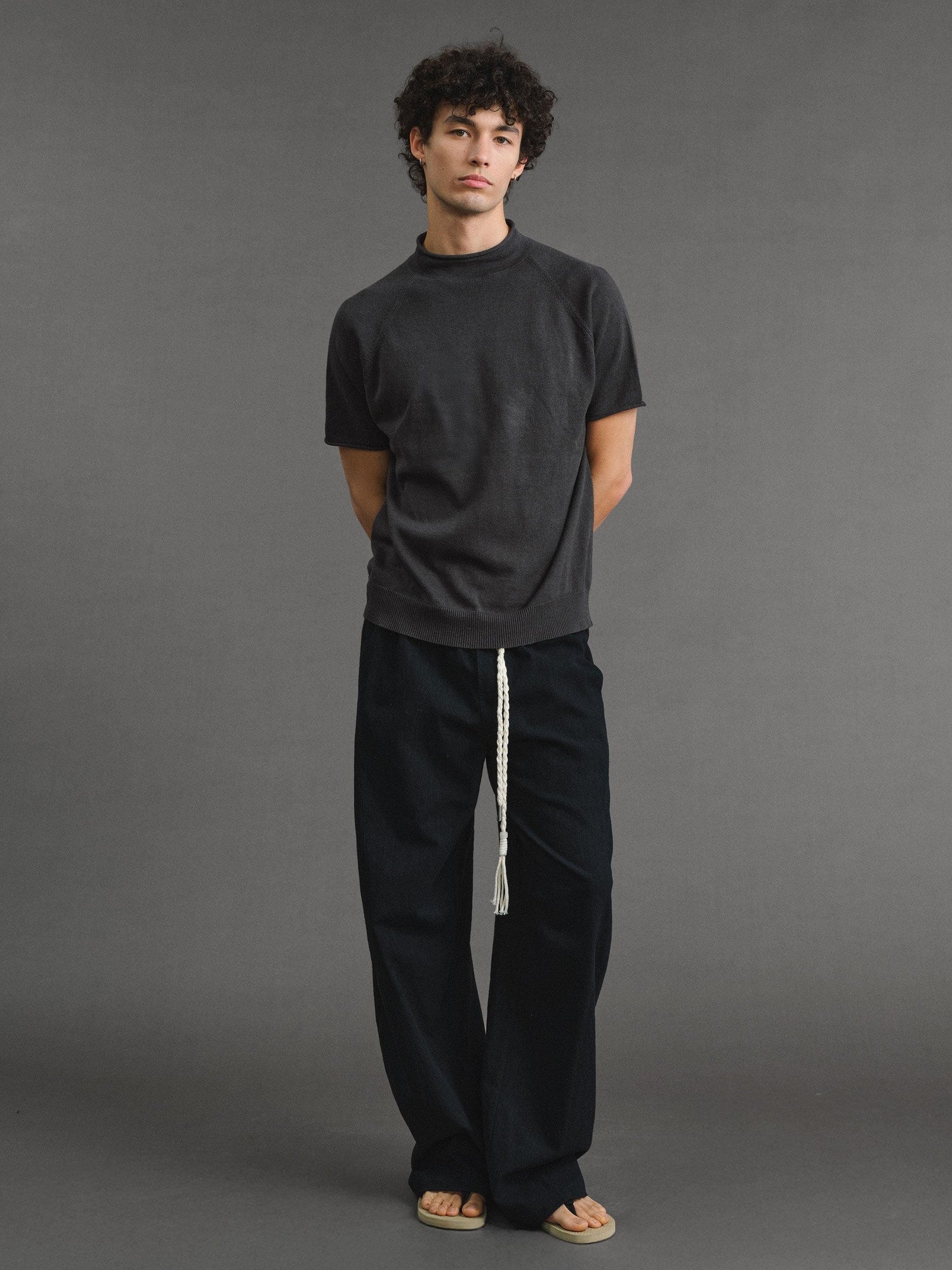 VLABMADE Lightweight Relaxed 3D Details Unisex Linen Cotton Barrel-Leg Casual Trousers