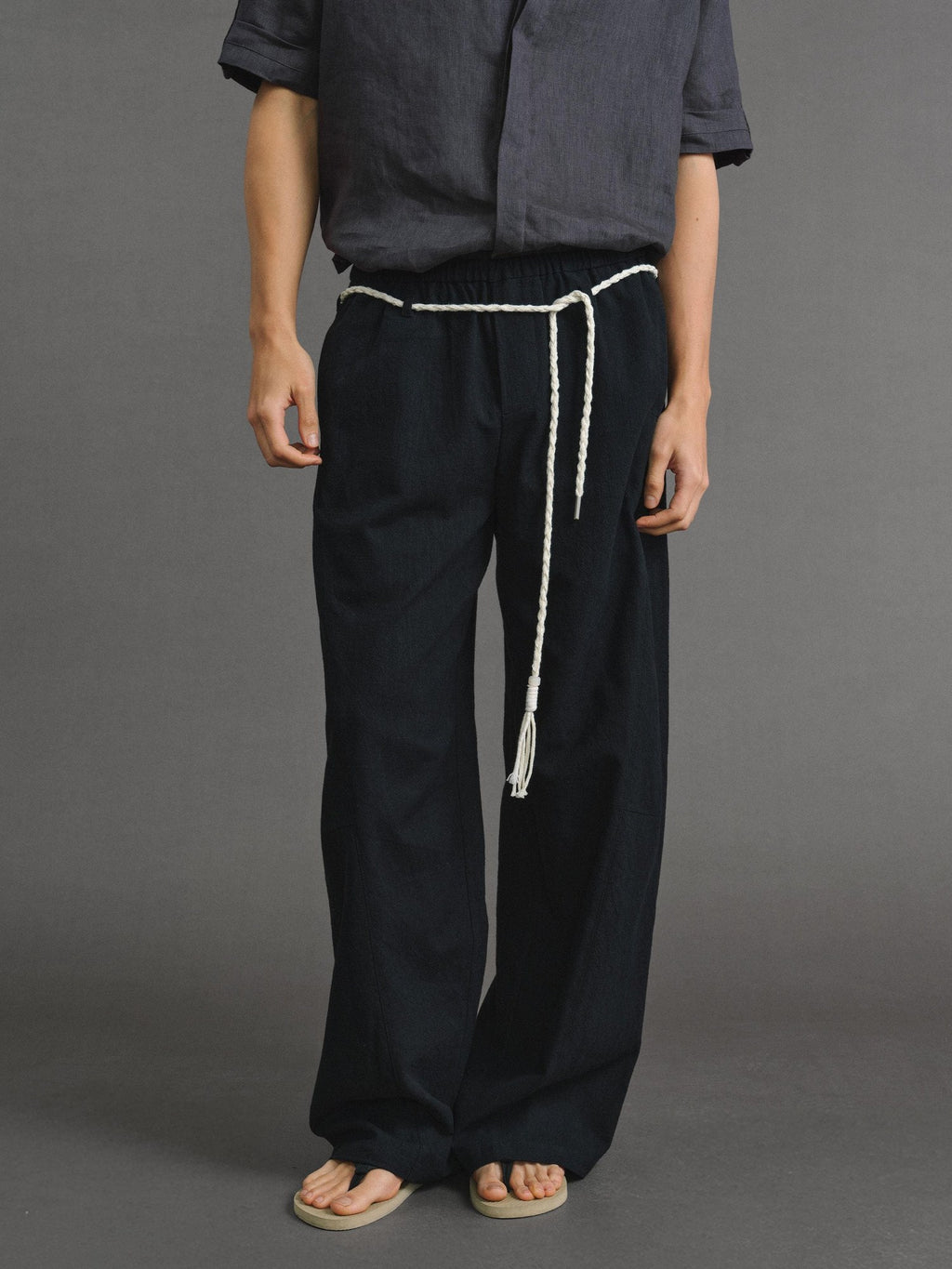VLABMADE Lightweight Relaxed 3D Details Unisex Linen Cotton Barrel-Leg Casual Trousers