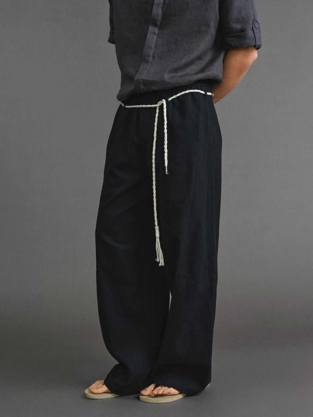 VLABMADE Lightweight Relaxed 3D Details Unisex Linen Cotton Barrel-Leg Casual Trousers