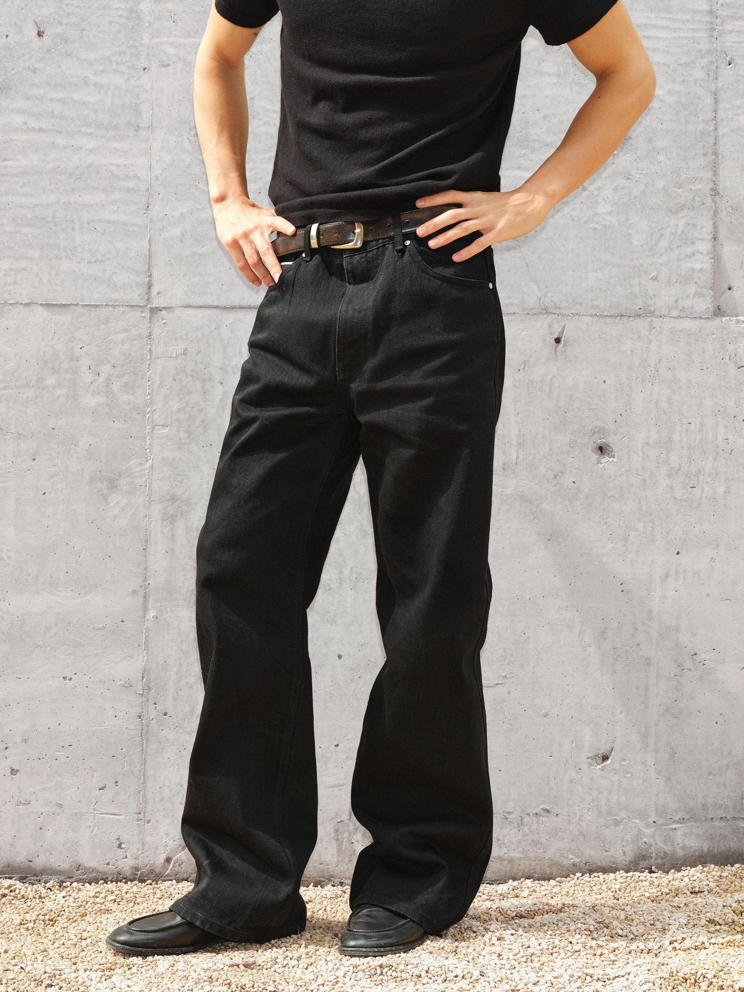 VLABMADE Shape Retention Washed Mid Rise Pocket Detail Men Black Denim Straight-Leg Jeans