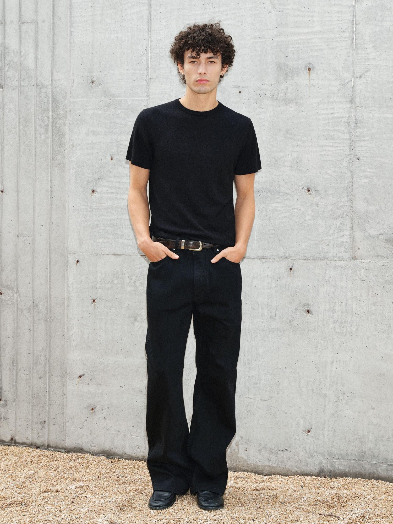 VLABMADE Shape Retention Washed Mid Rise Pocket Detail Men Black Denim Straight-Leg Jeans