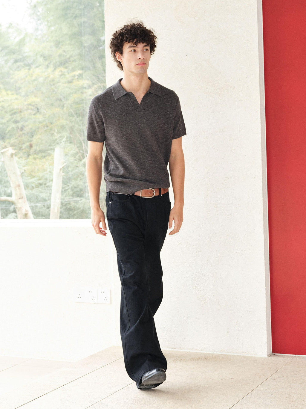 VLABMADE Shape Retention Washed Mid Rise Pocket Detail Men Black Denim Straight-Leg Jeans