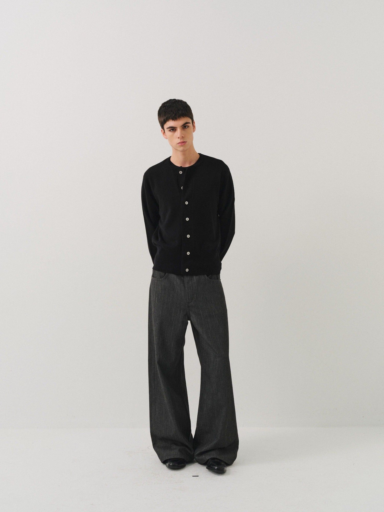 VLABMADE Soft Handstitched Slim Cropped Round Neck Unisex Wool Blend Button Cardigans