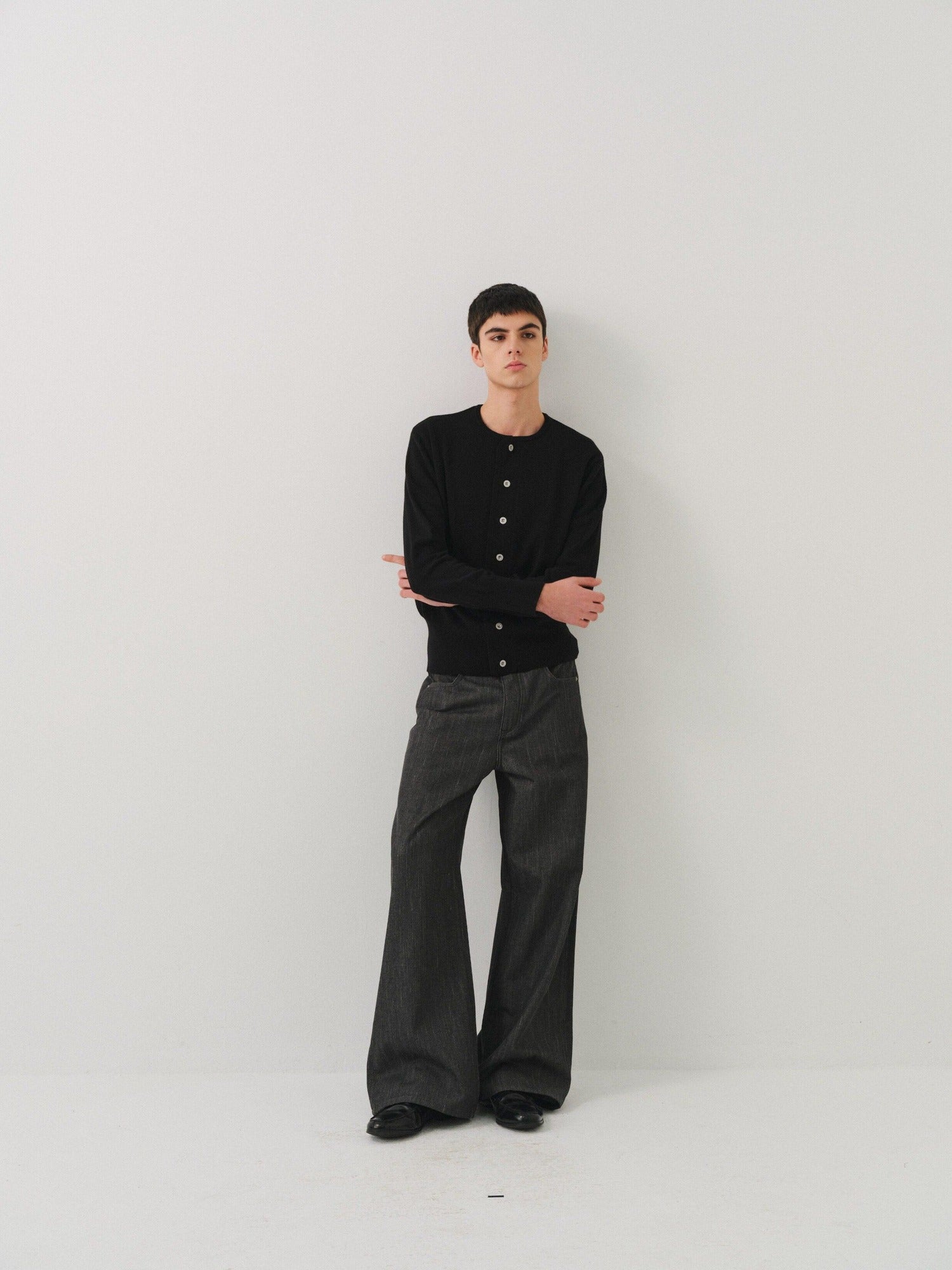 VLABMADE Soft Handstitched Slim Cropped Round Neck Unisex Wool Blend Button Cardigans