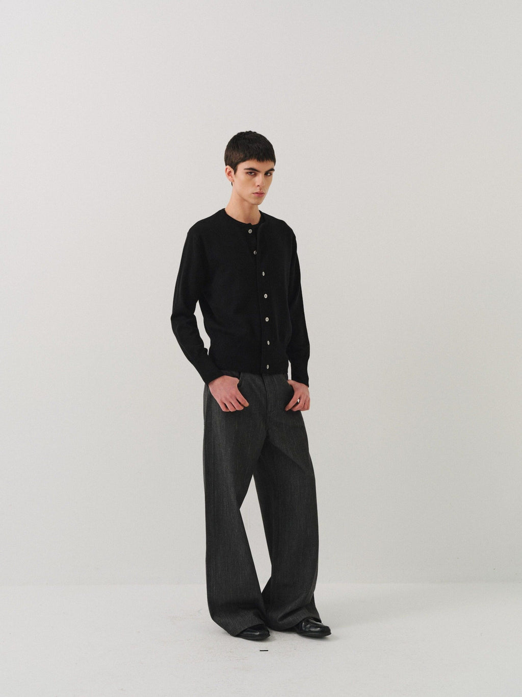 VLABMADE Soft Handstitched Slim Cropped Round Neck Unisex Wool Blend Button Cardigans